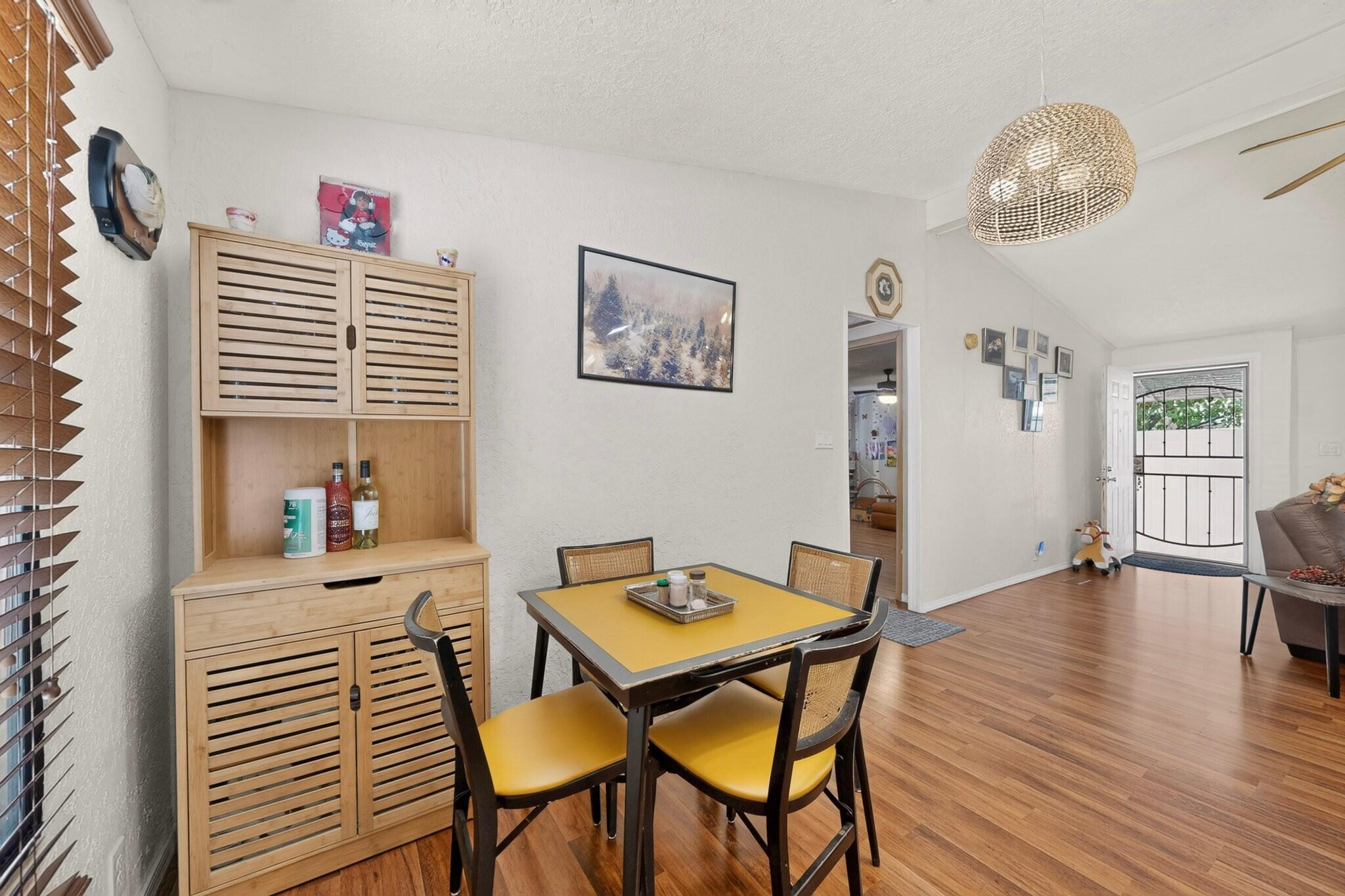 5119 Stream Court NE