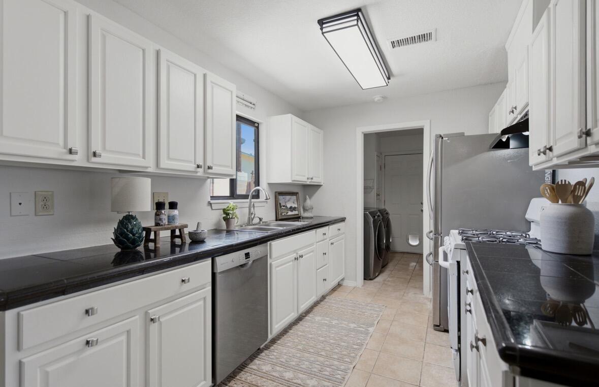 1906 Adonis Court NE