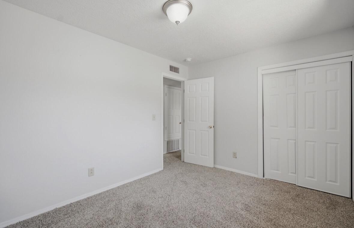 1906 Adonis Court NE
