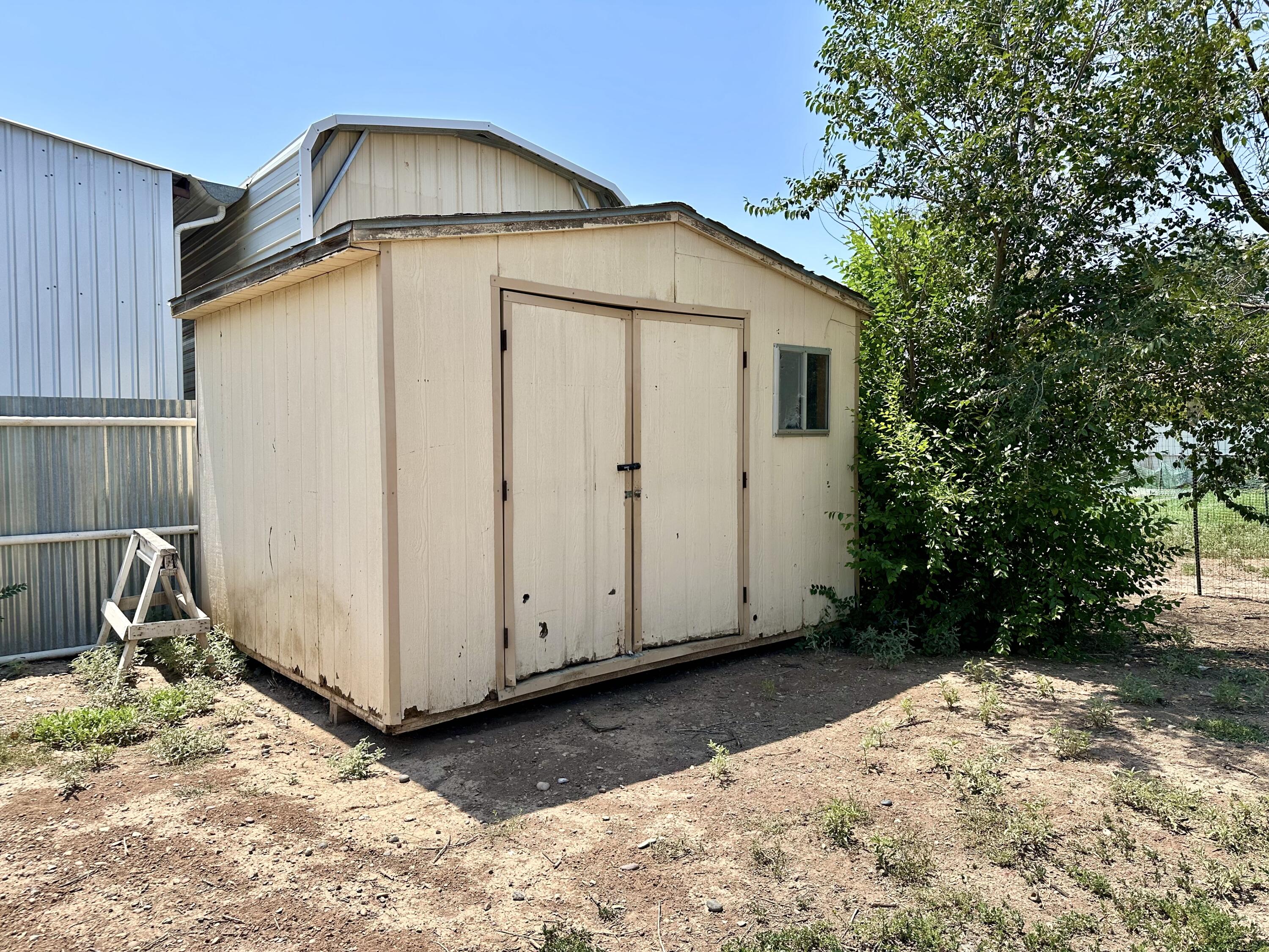 6 Adobe Lane
