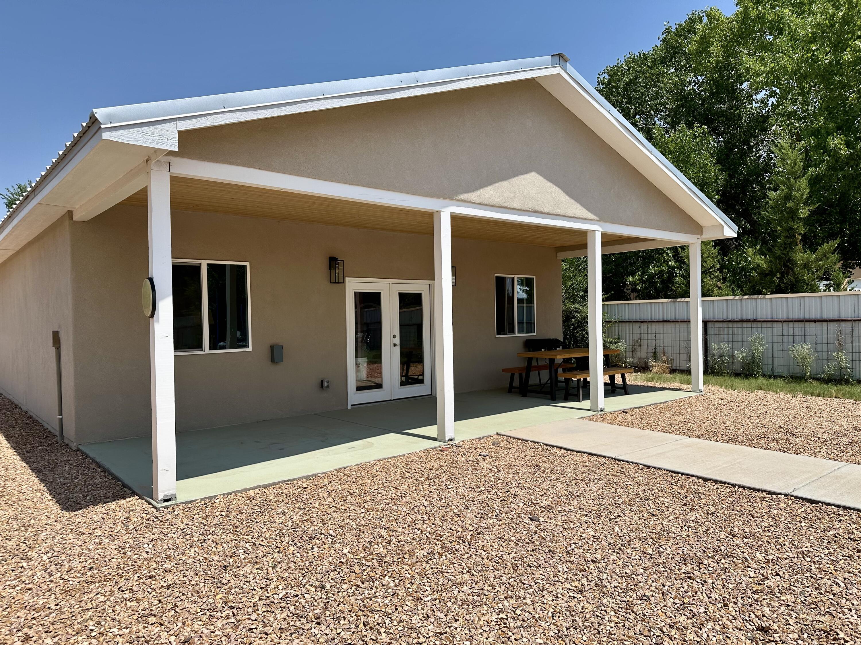 6 Adobe Lane