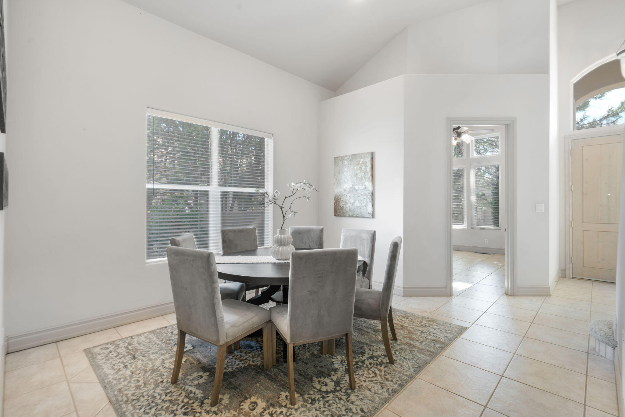 6004 Wildflower Trail NE