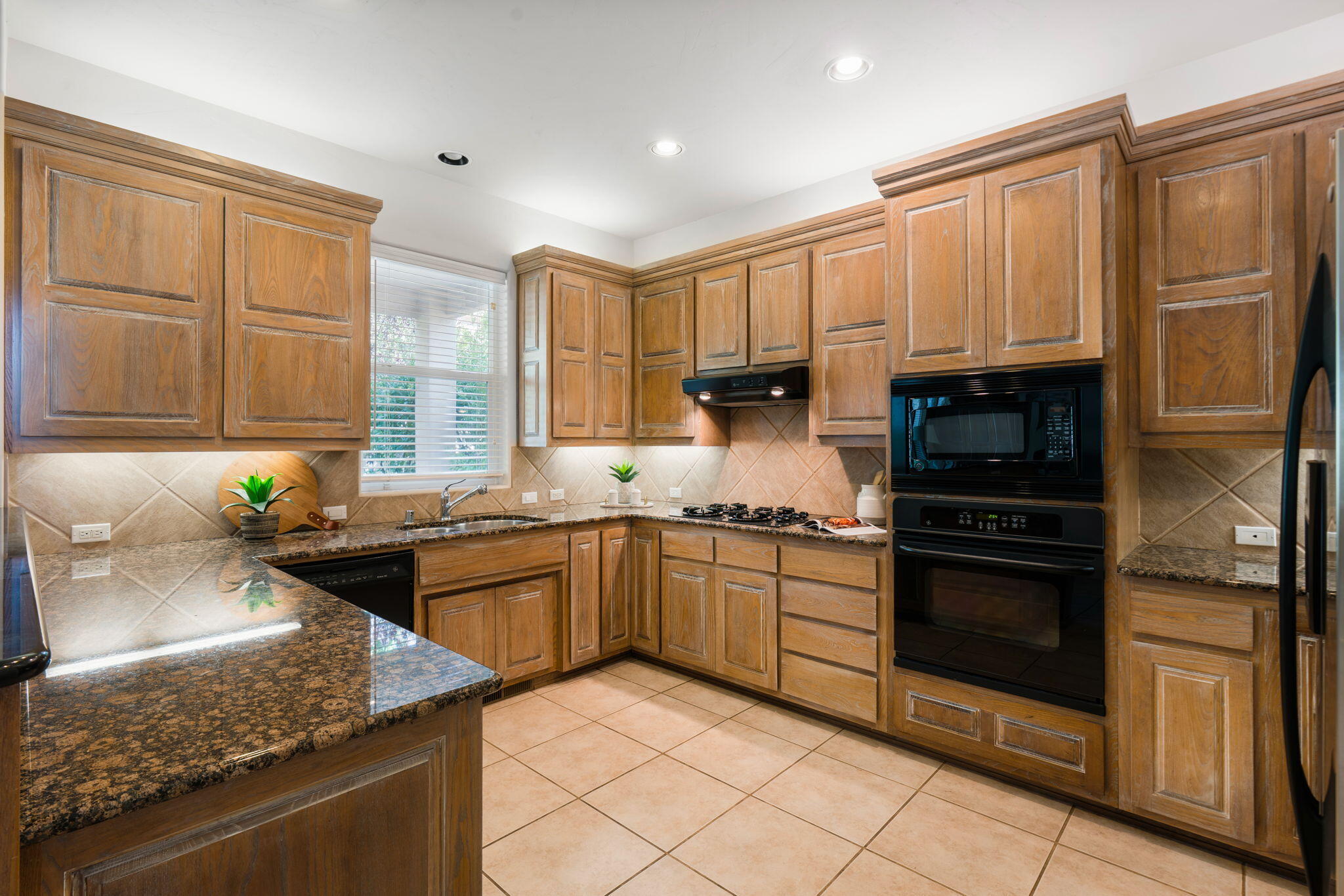 6004 Wildflower Trail NE