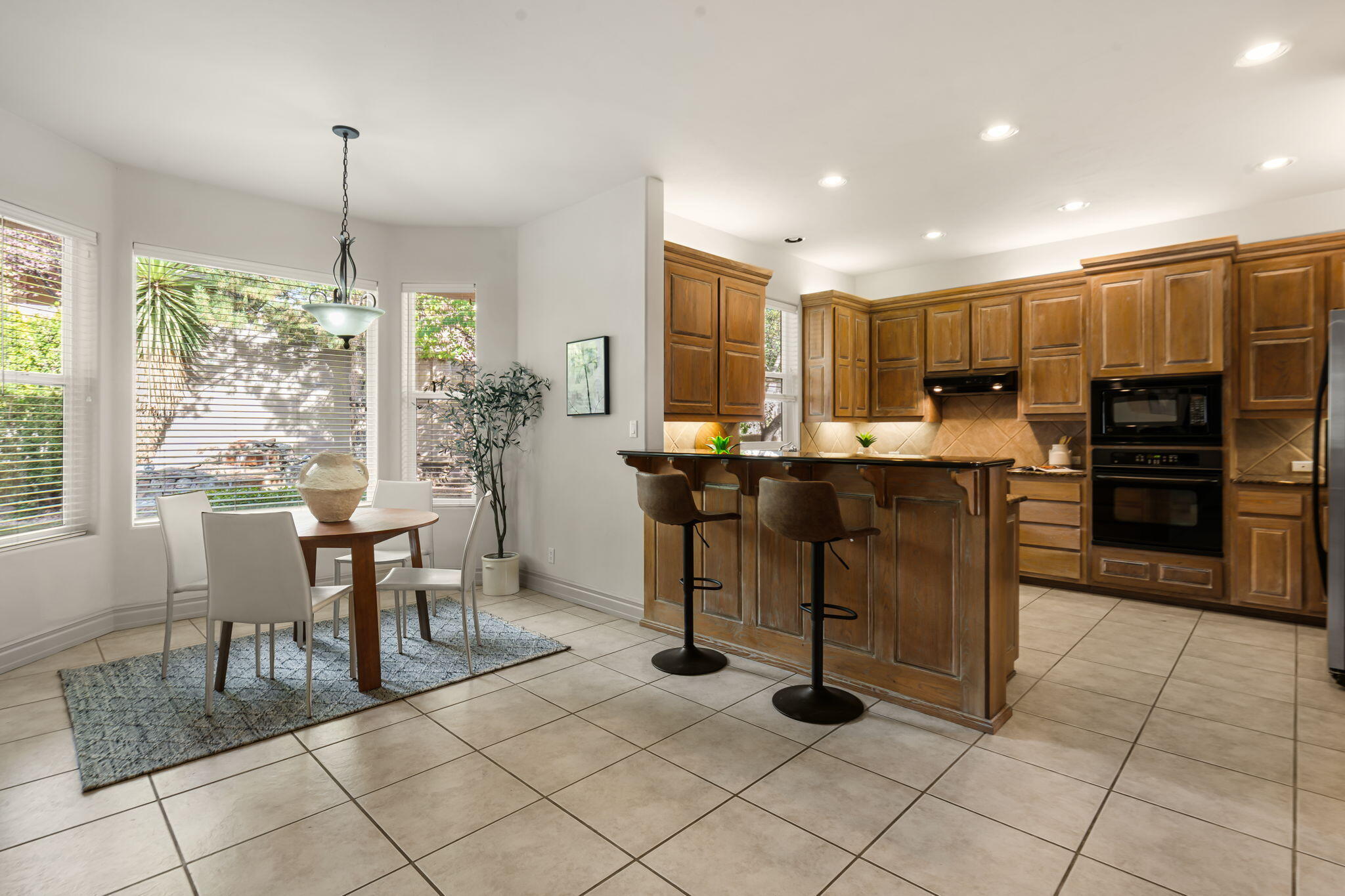 6004 Wildflower Trail NE