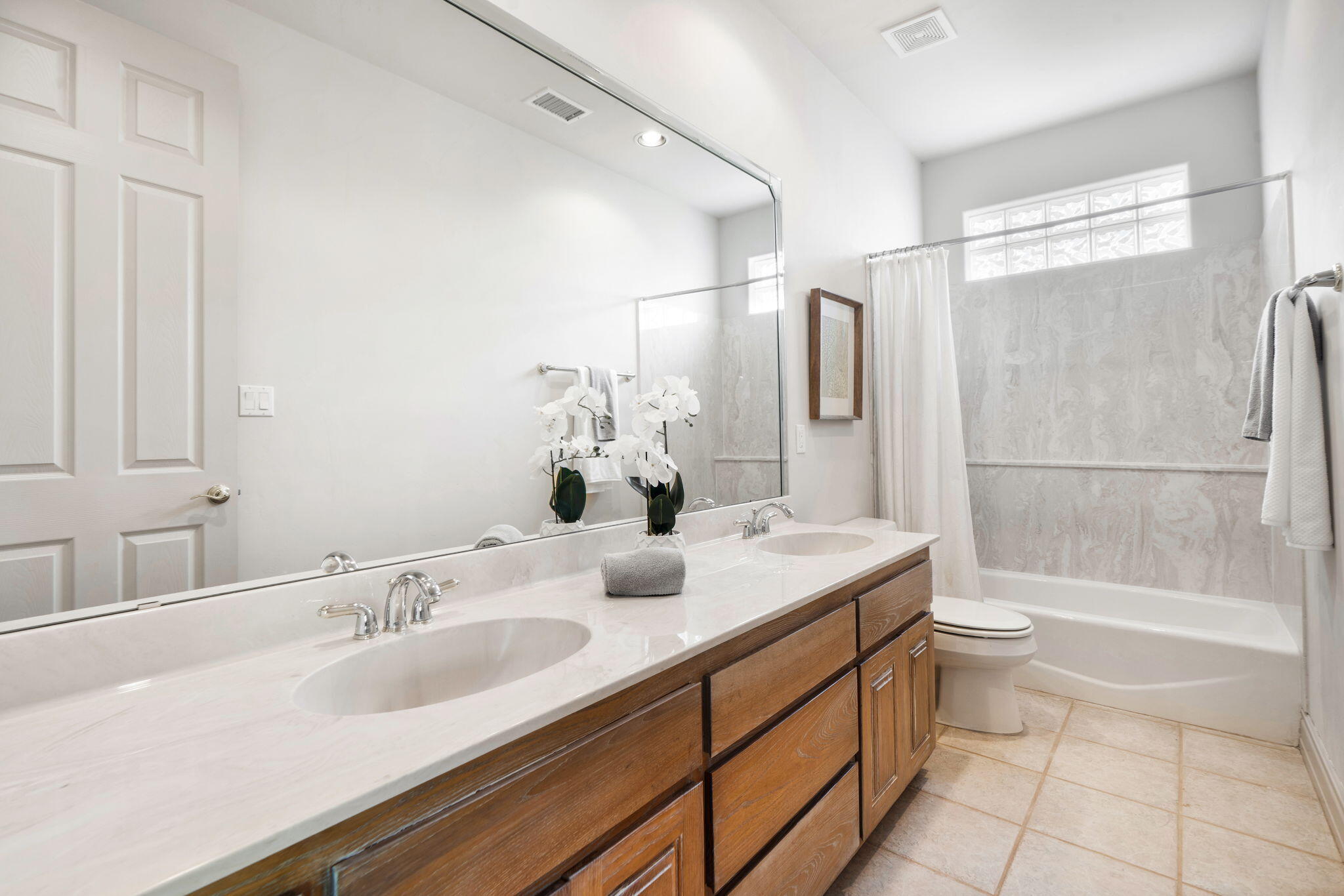 6004 Wildflower Trail NE