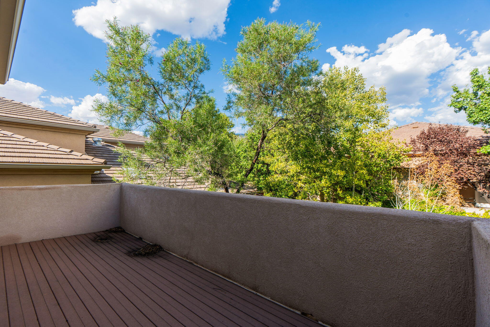 6004 Wildflower Trail NE