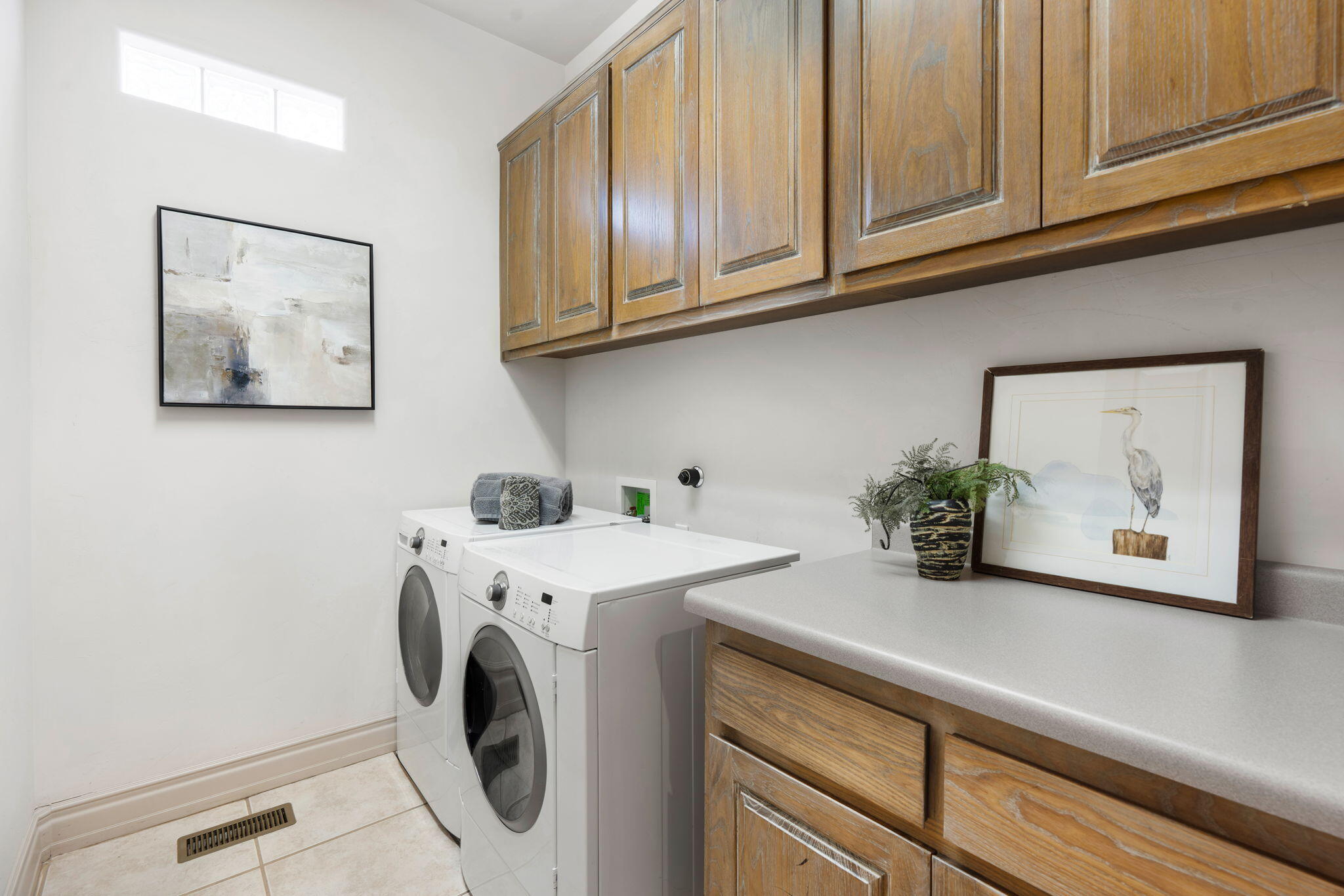 6004 Wildflower Trail NE