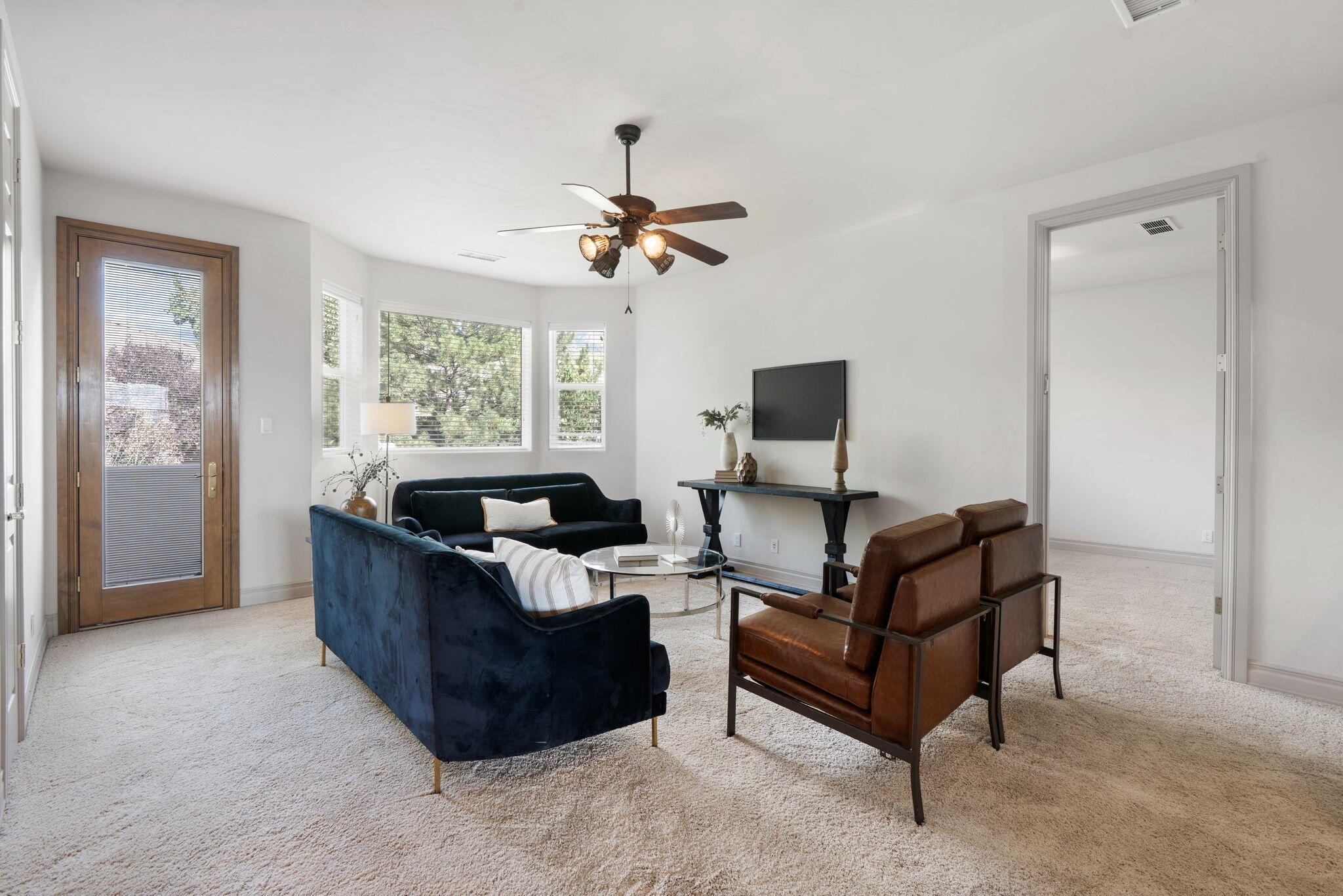 6004 Wildflower Trail NE