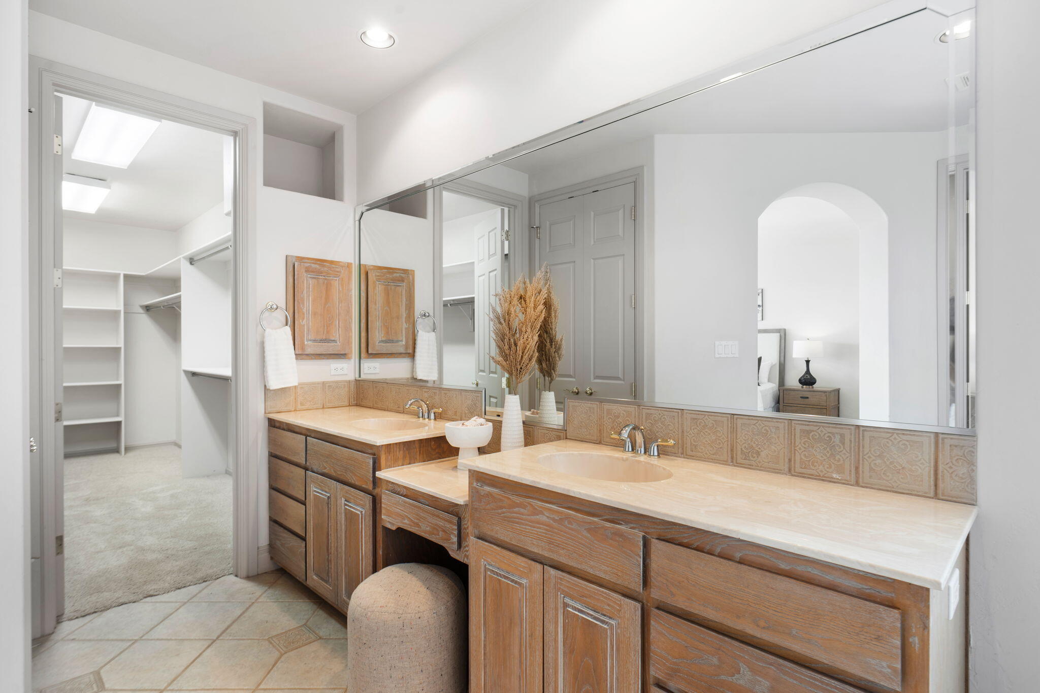 6004 Wildflower Trail NE