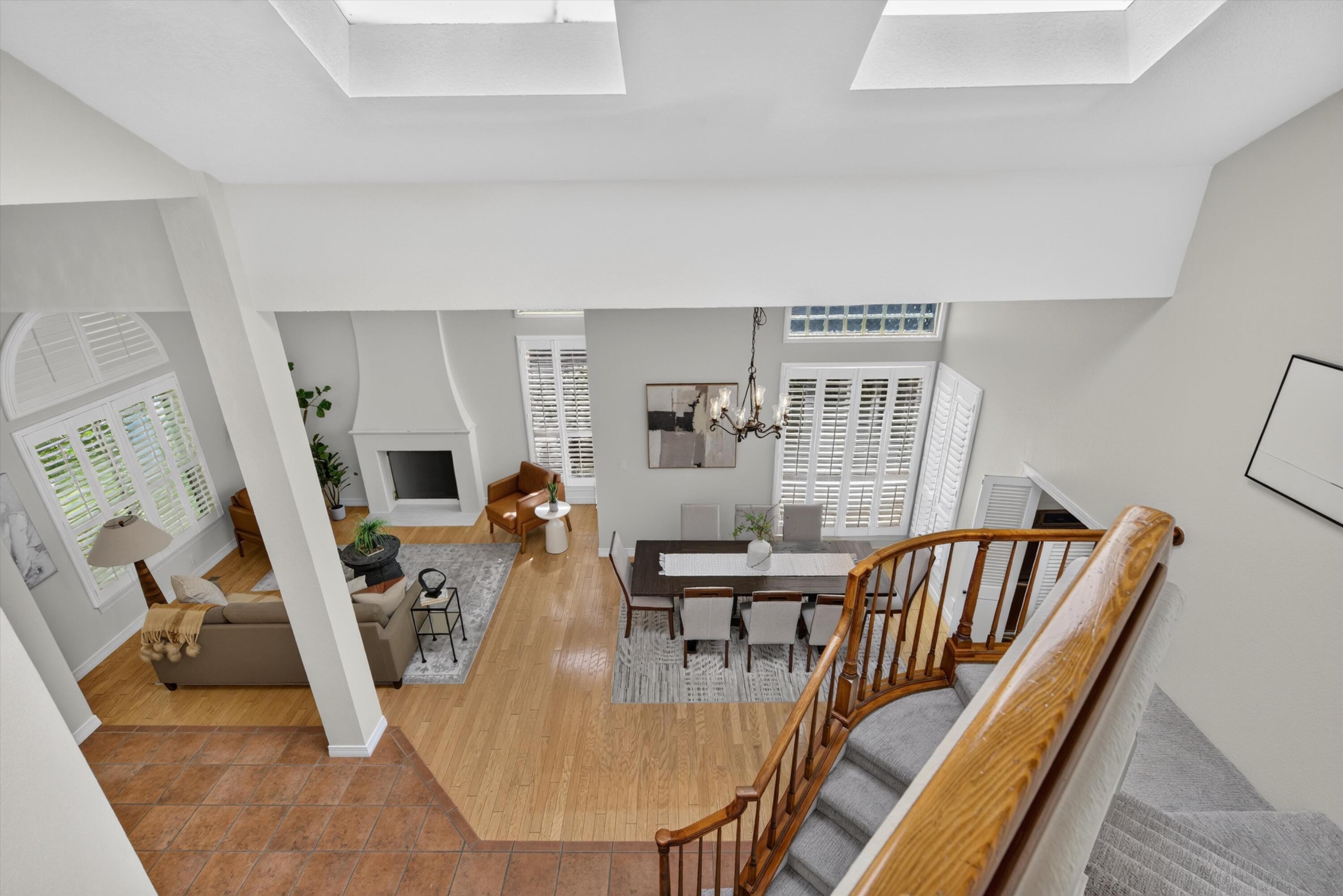 11316 Woodmar Lane NE
