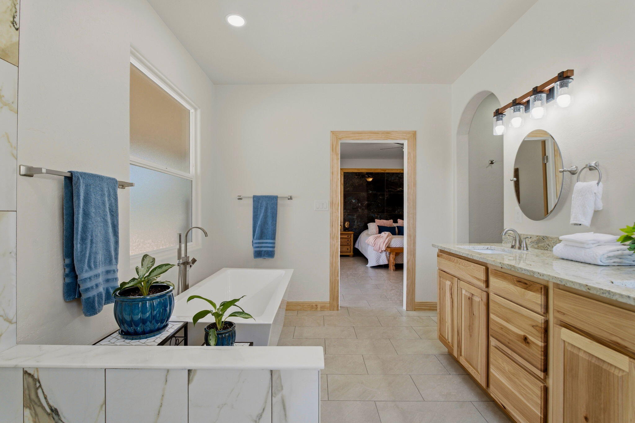 9017 Guadalupe Trail NW