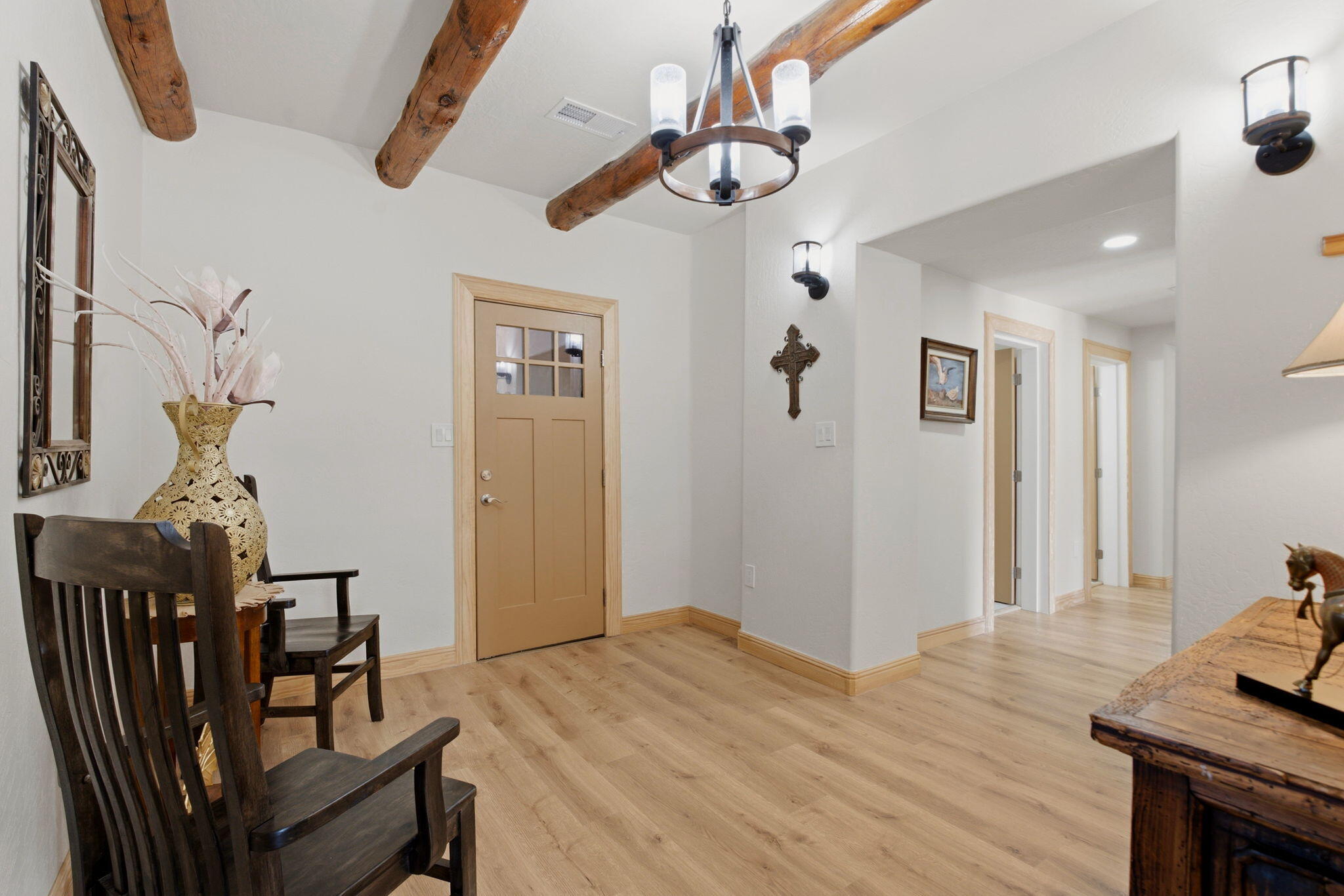 9017 Guadalupe Trail NW