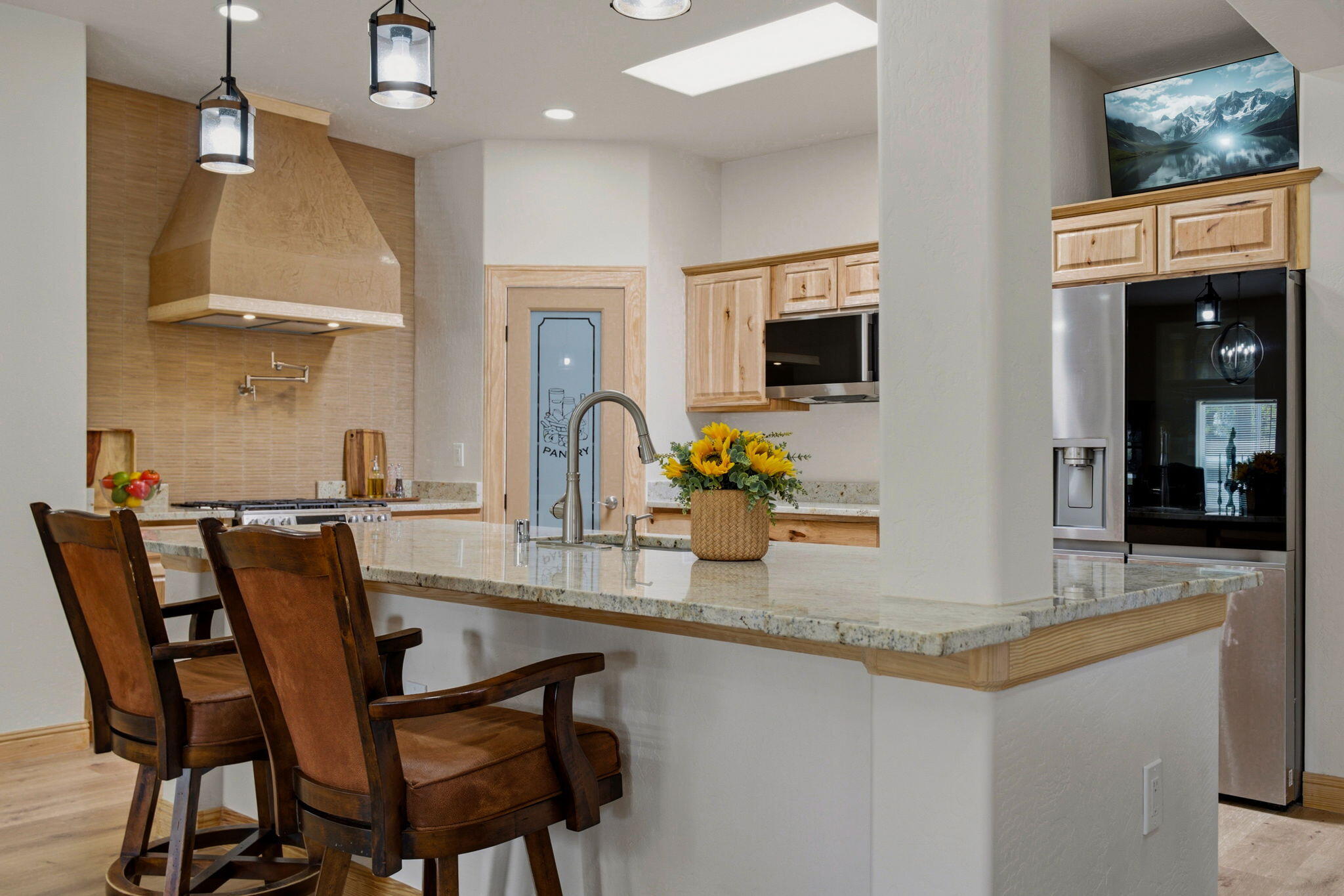 9017 Guadalupe Trail NW