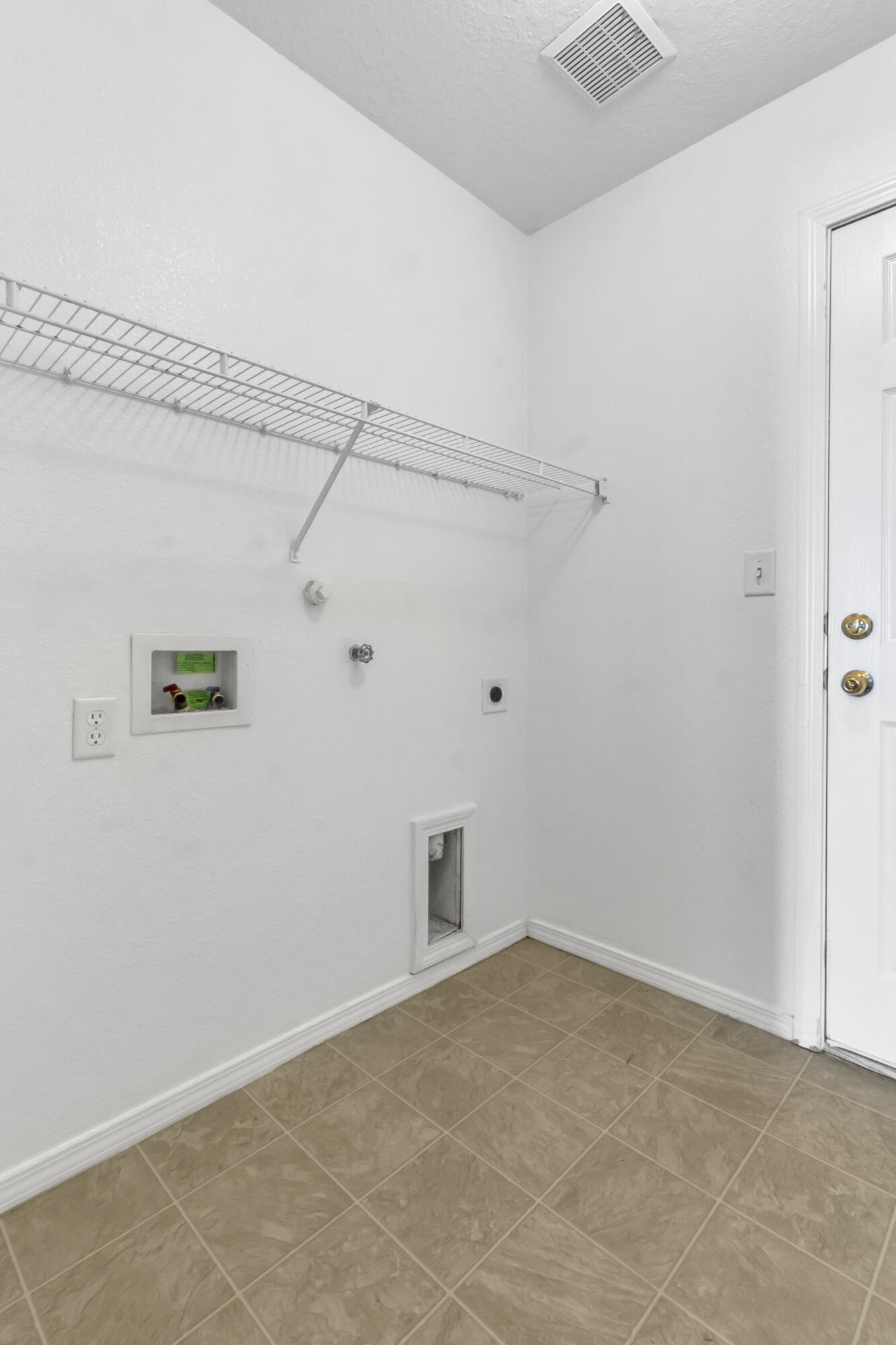 2764 Jesse James Drive SW
