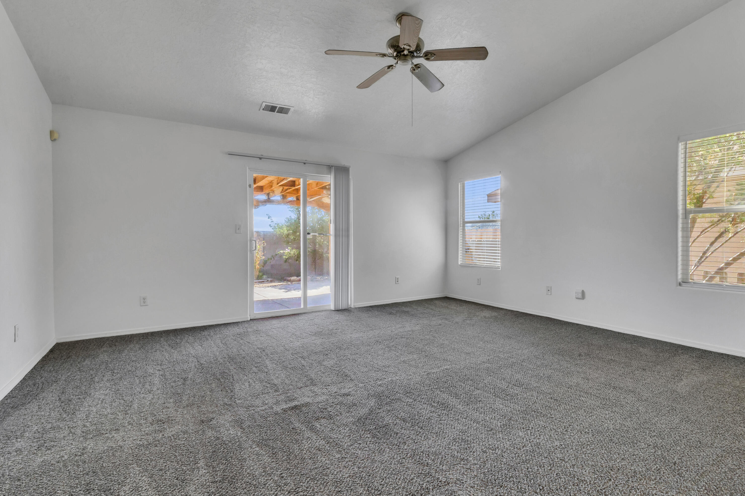 2764 Jesse James Drive SW