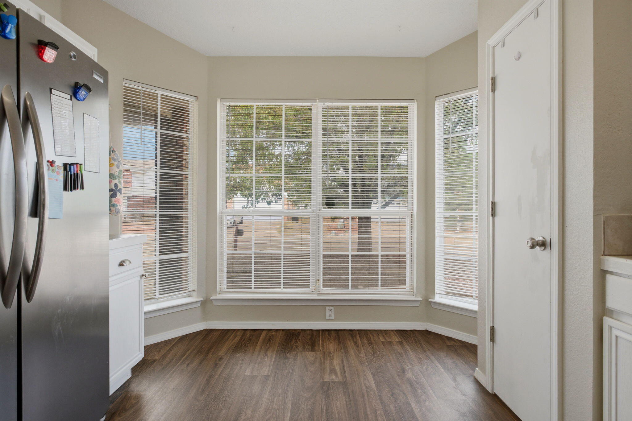 8 Apache Plume Road