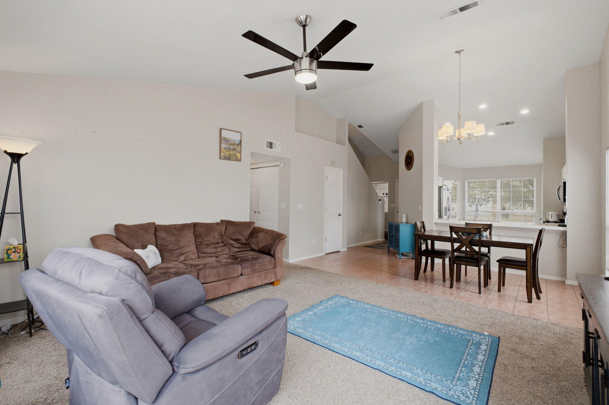 8 Apache Plume Road