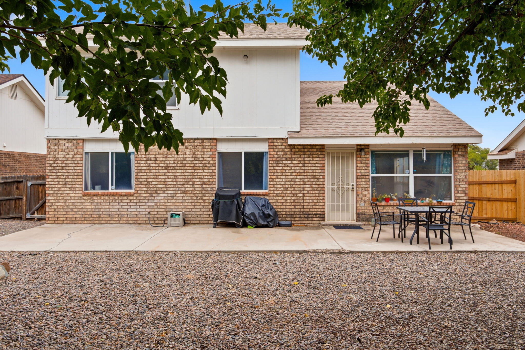 8 Apache Plume Road