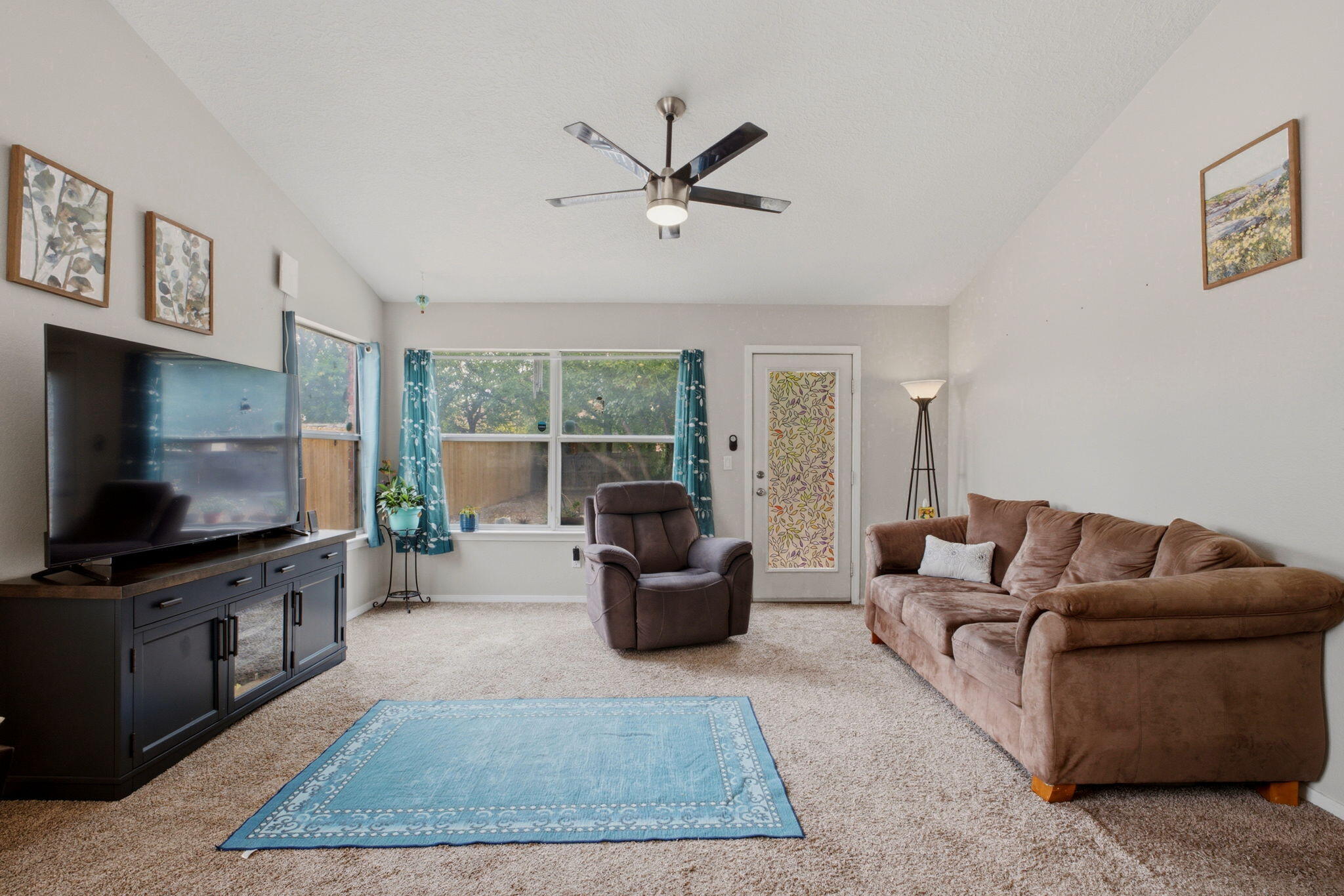 8 Apache Plume Road