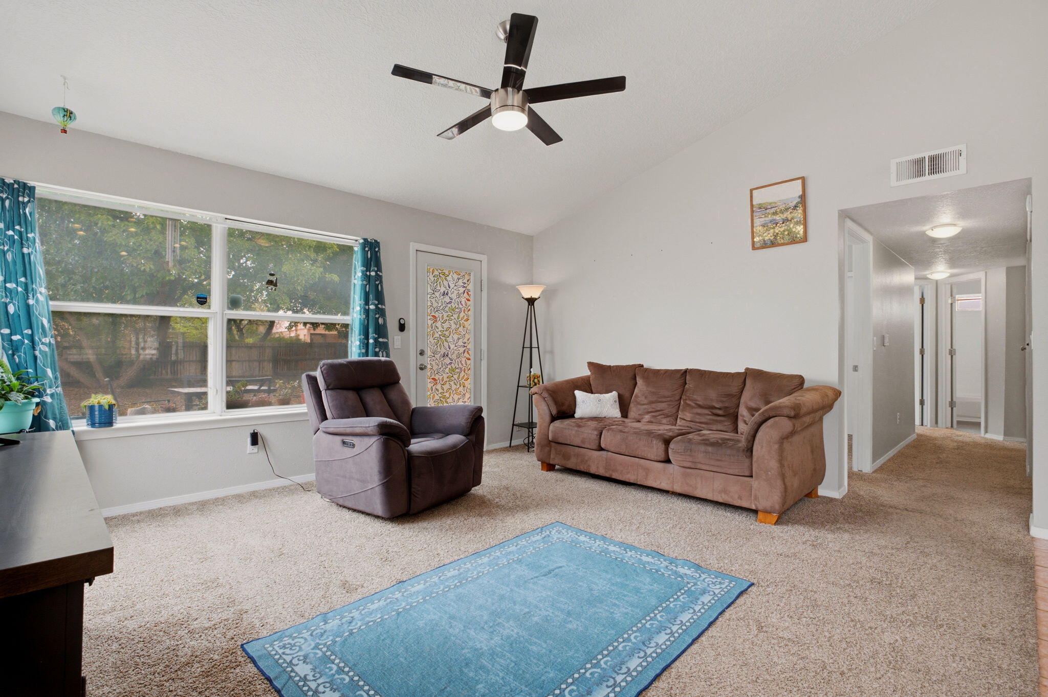 8 Apache Plume Road