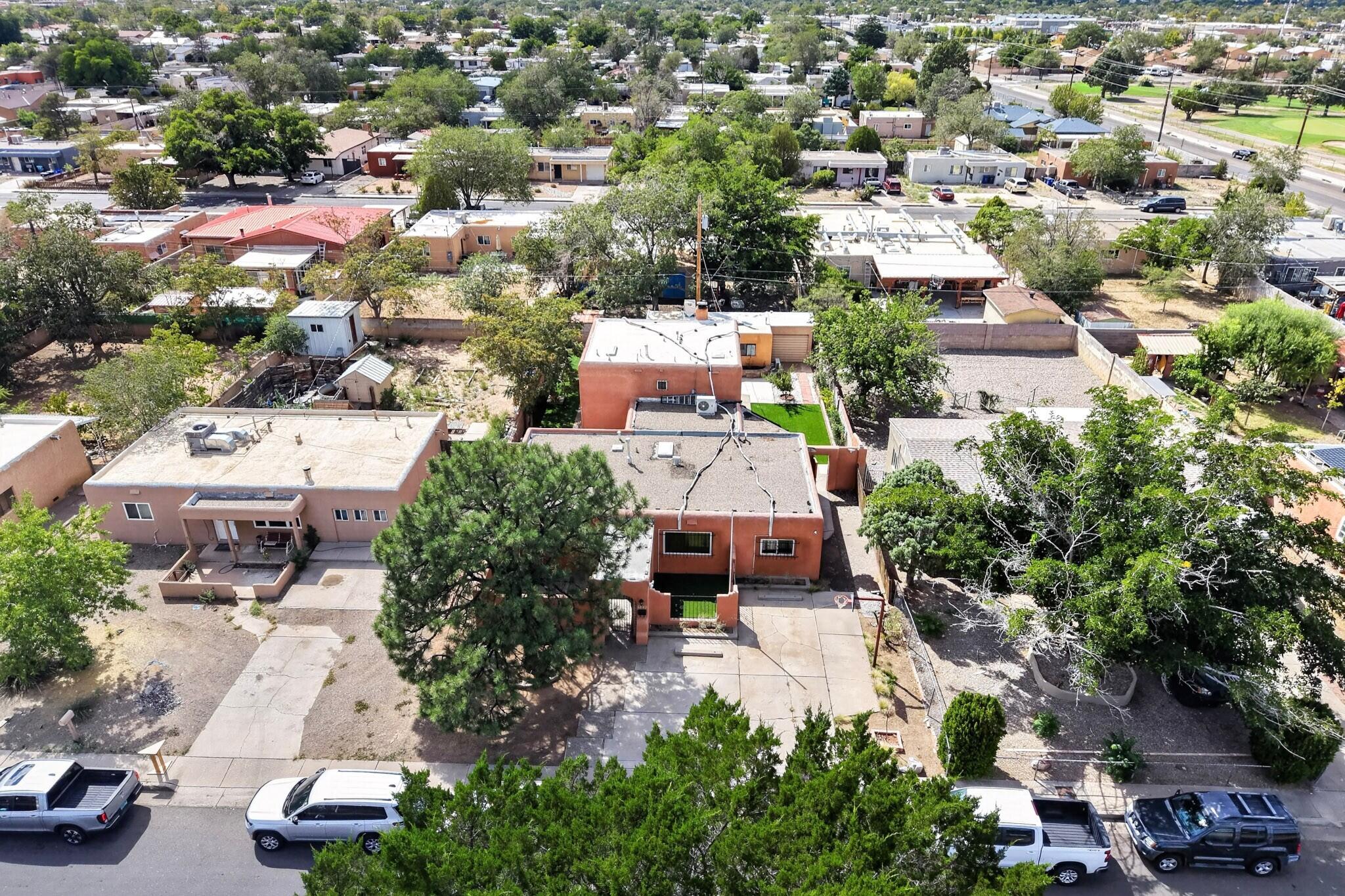 429 General Somervell Street NE