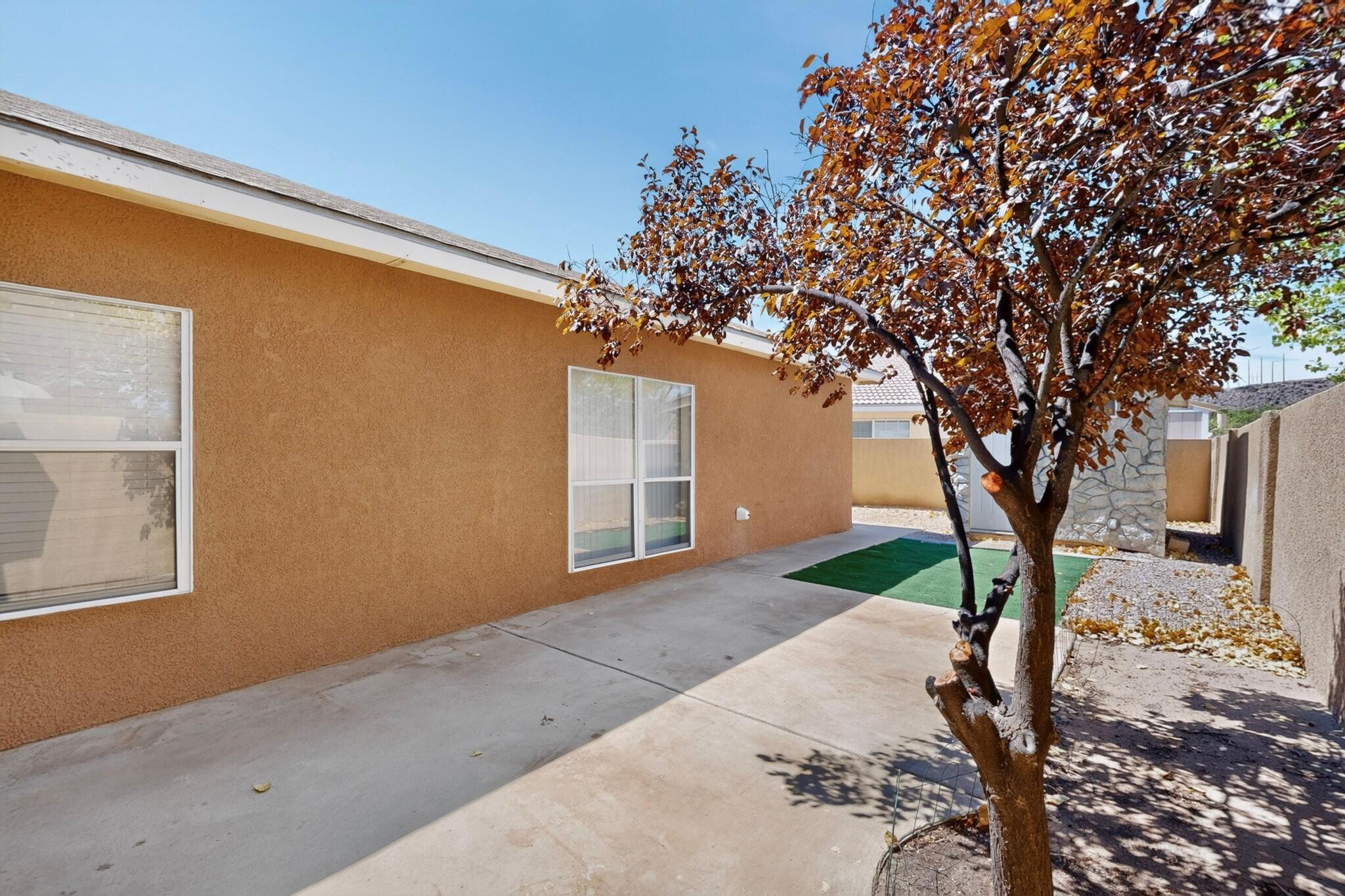 6619 Tierra Prieta Avenue NW