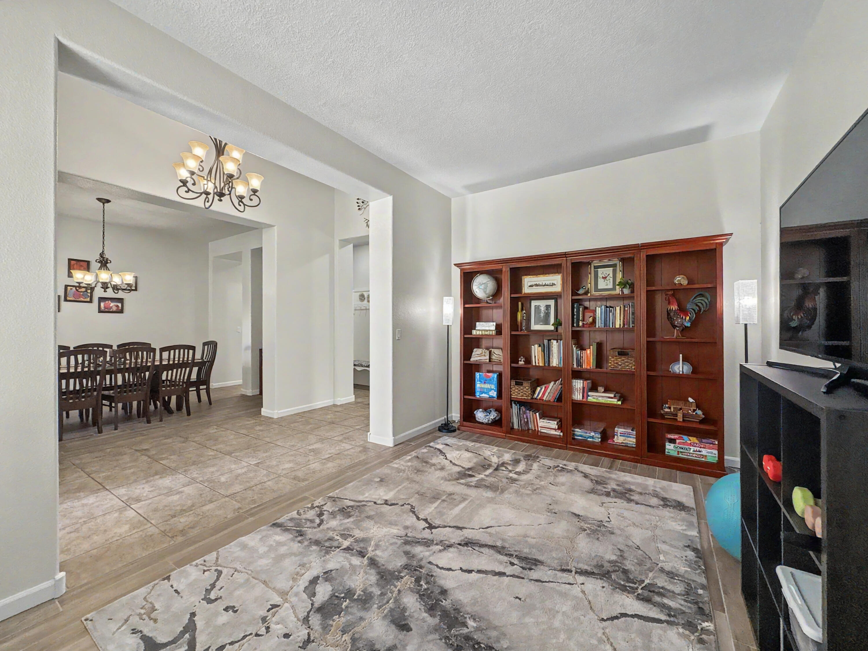 3815 Linda Vista Avenue NE