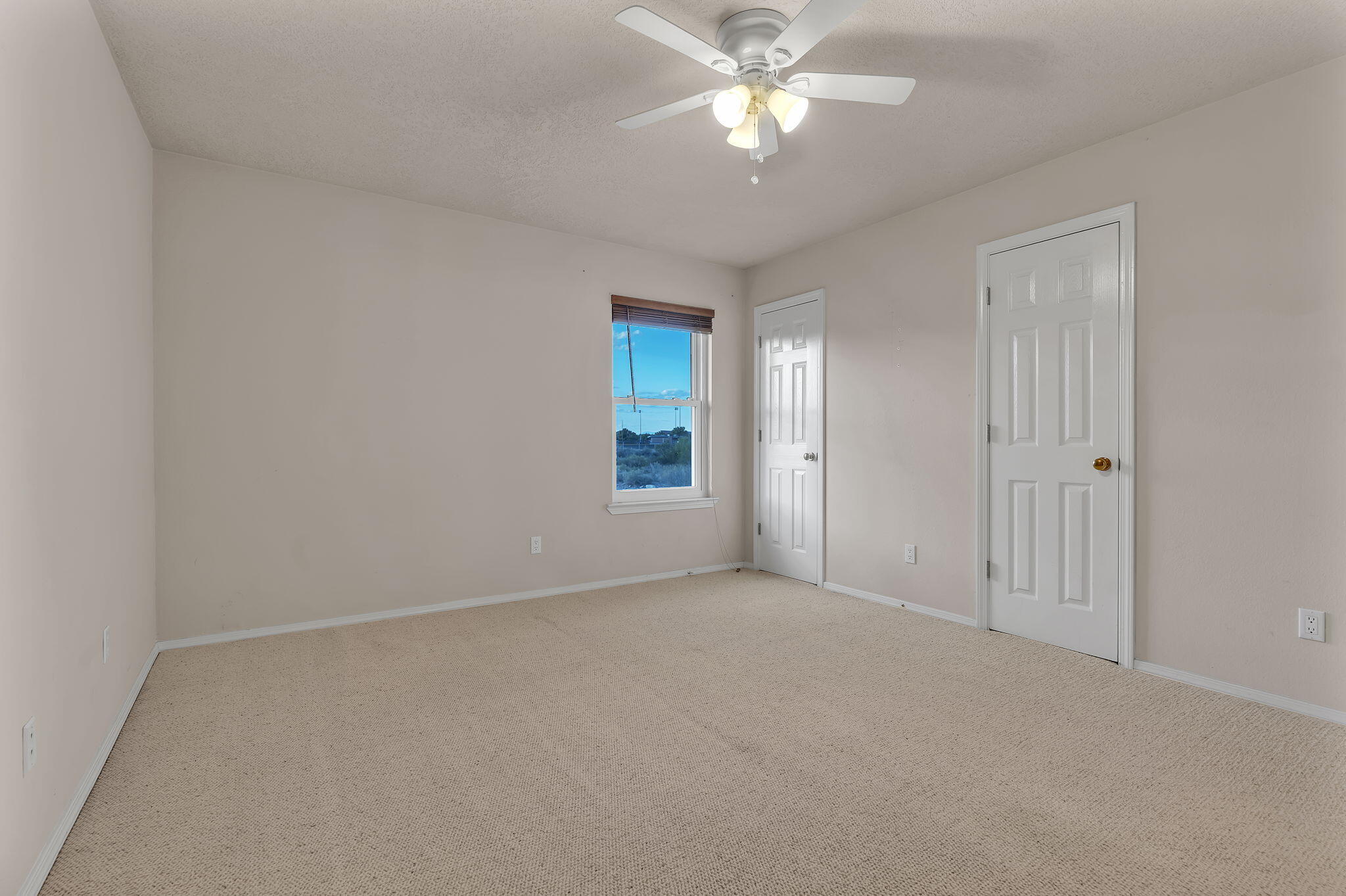 1004 Chiricahua Court SE
