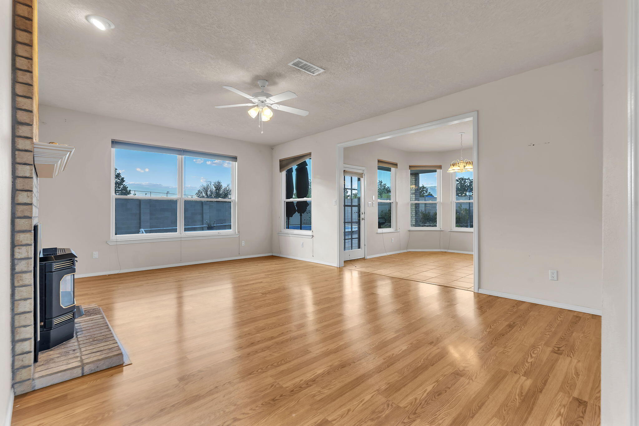 1004 Chiricahua Court SE