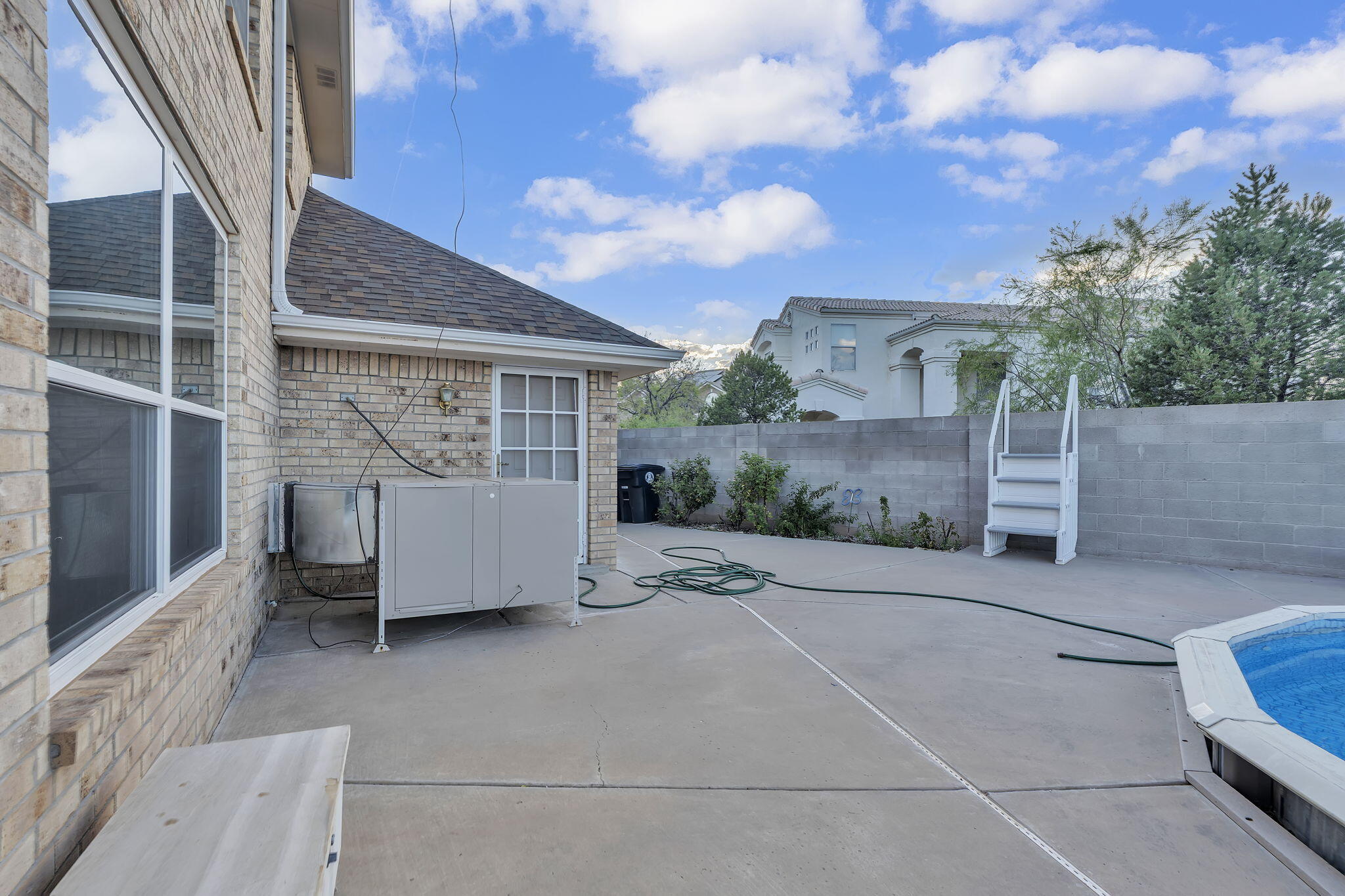 1004 Chiricahua Court SE