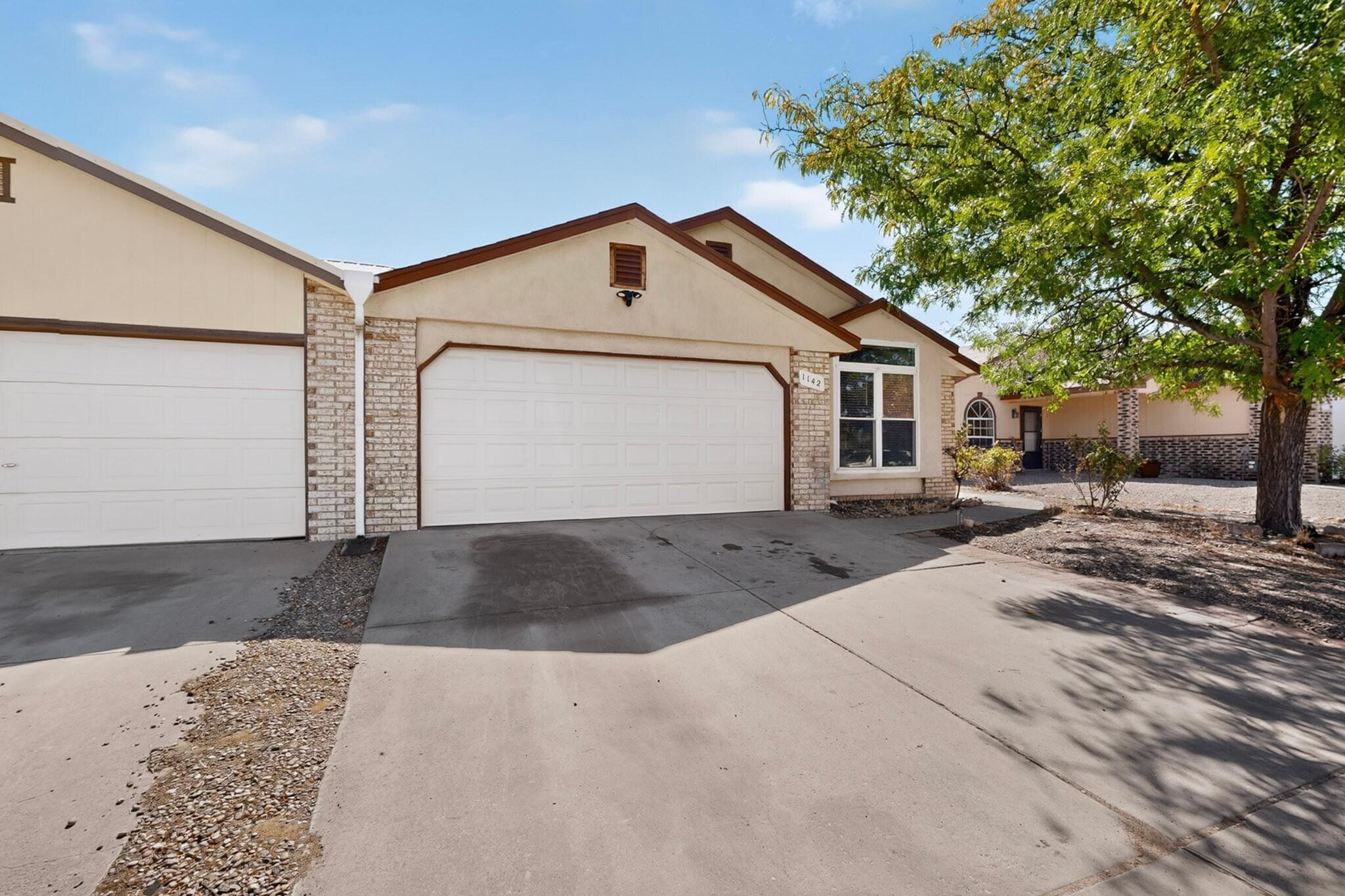 1142 Pandora Drive SW