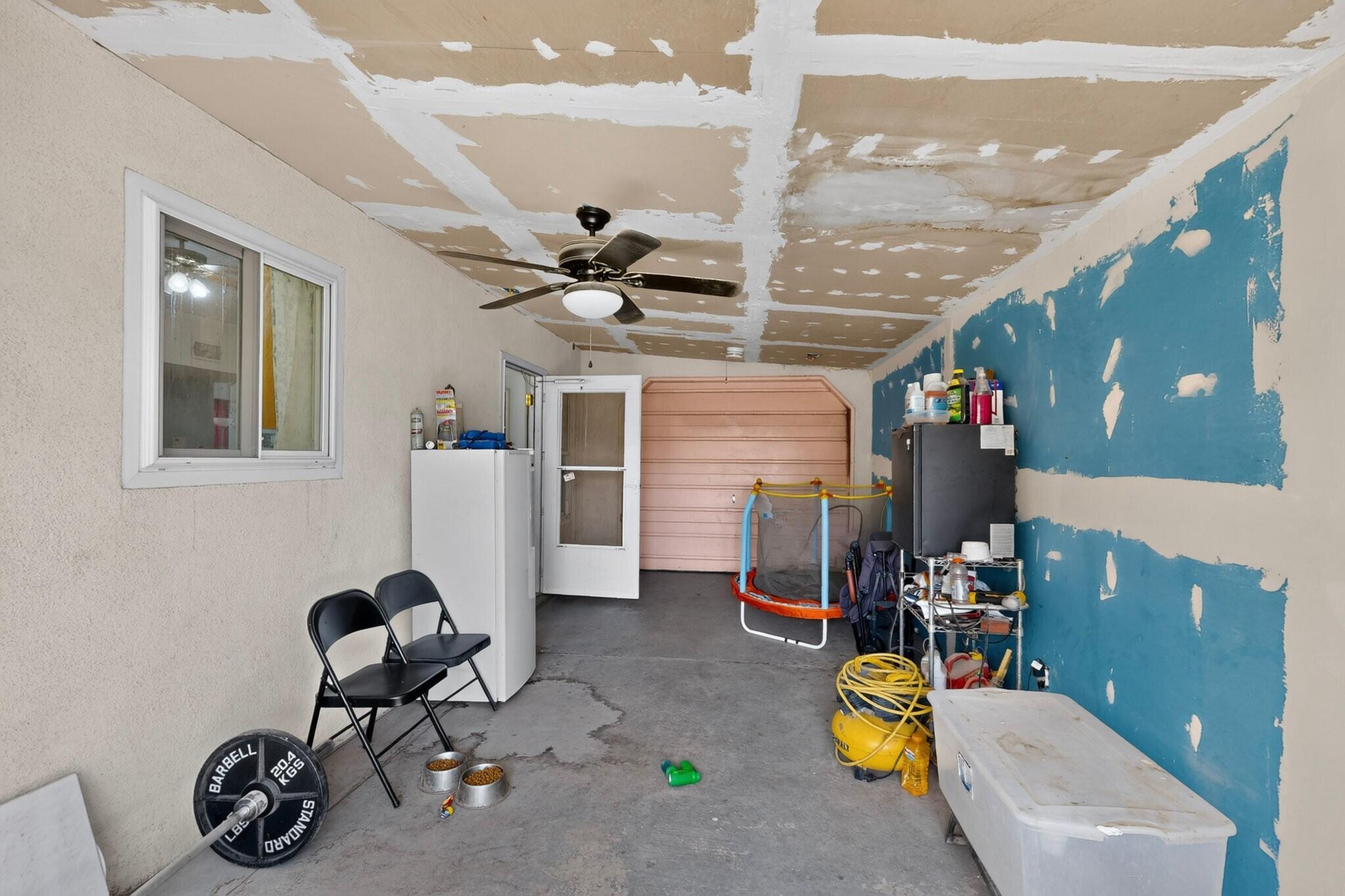 1142 Pandora Drive SW
