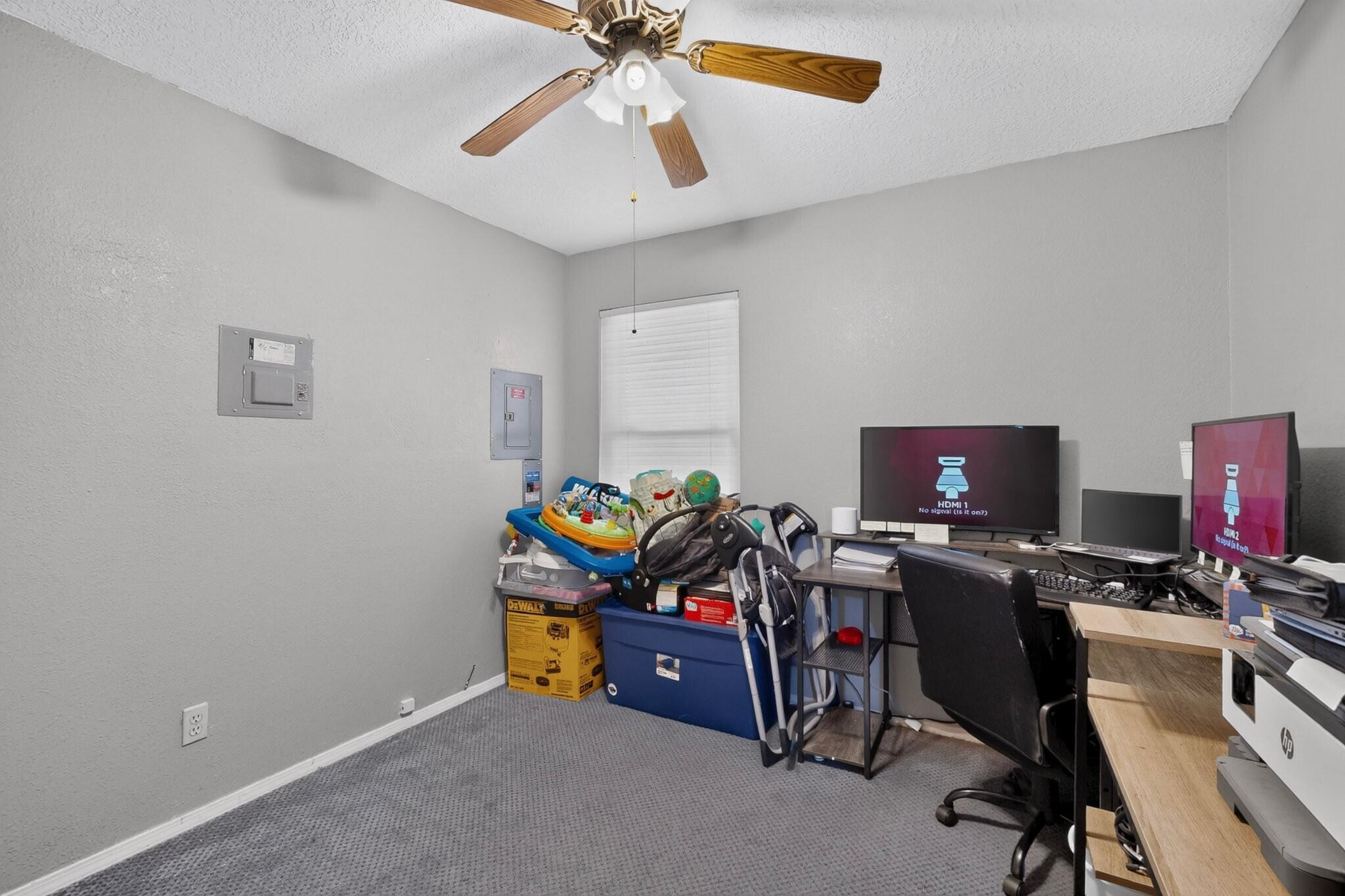 1142 Pandora Drive SW