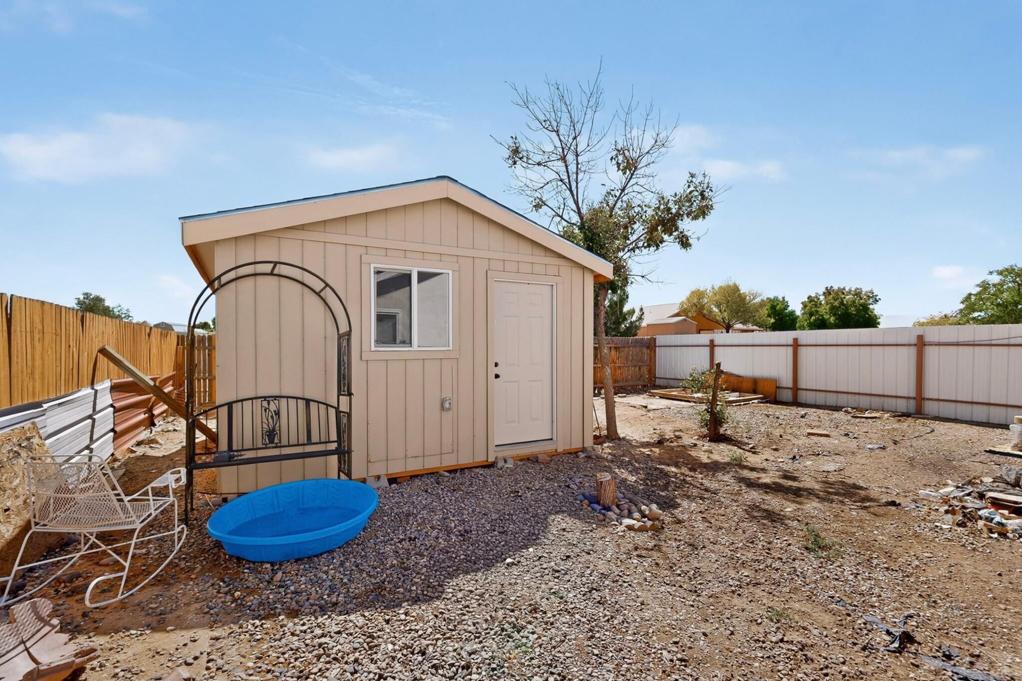 1142 Pandora Drive SW
