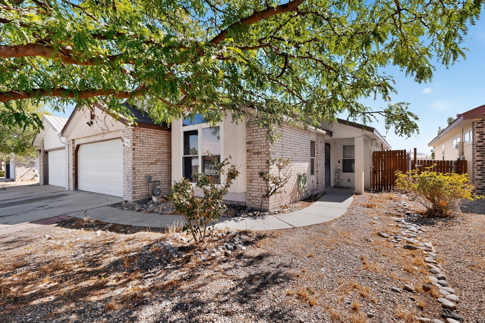 1142 Pandora Drive SW