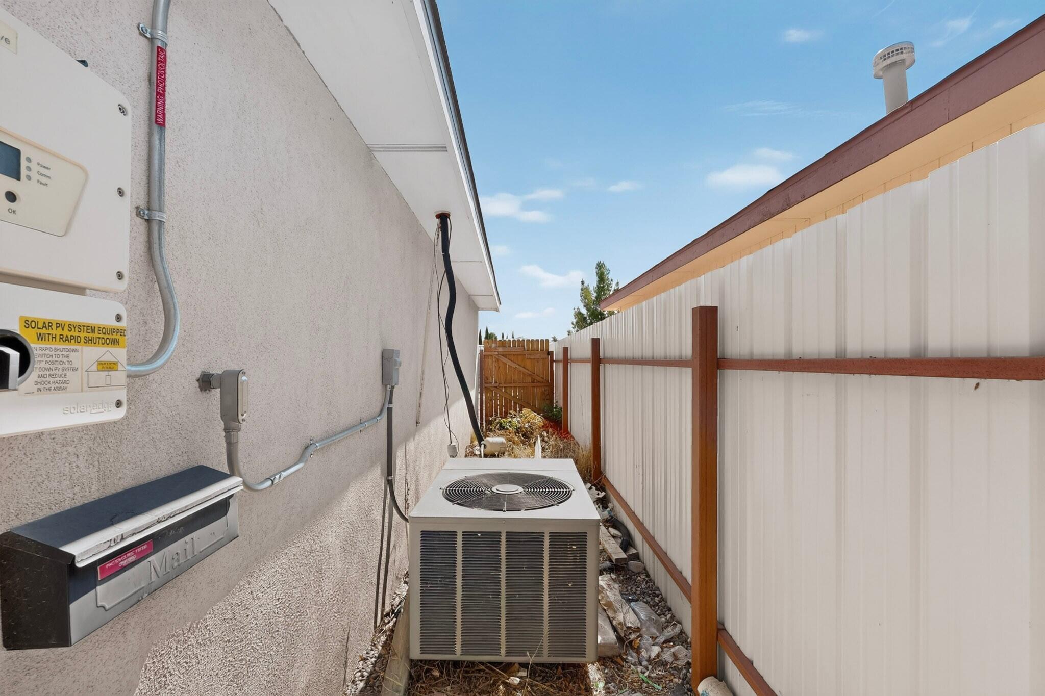 1142 Pandora Drive SW