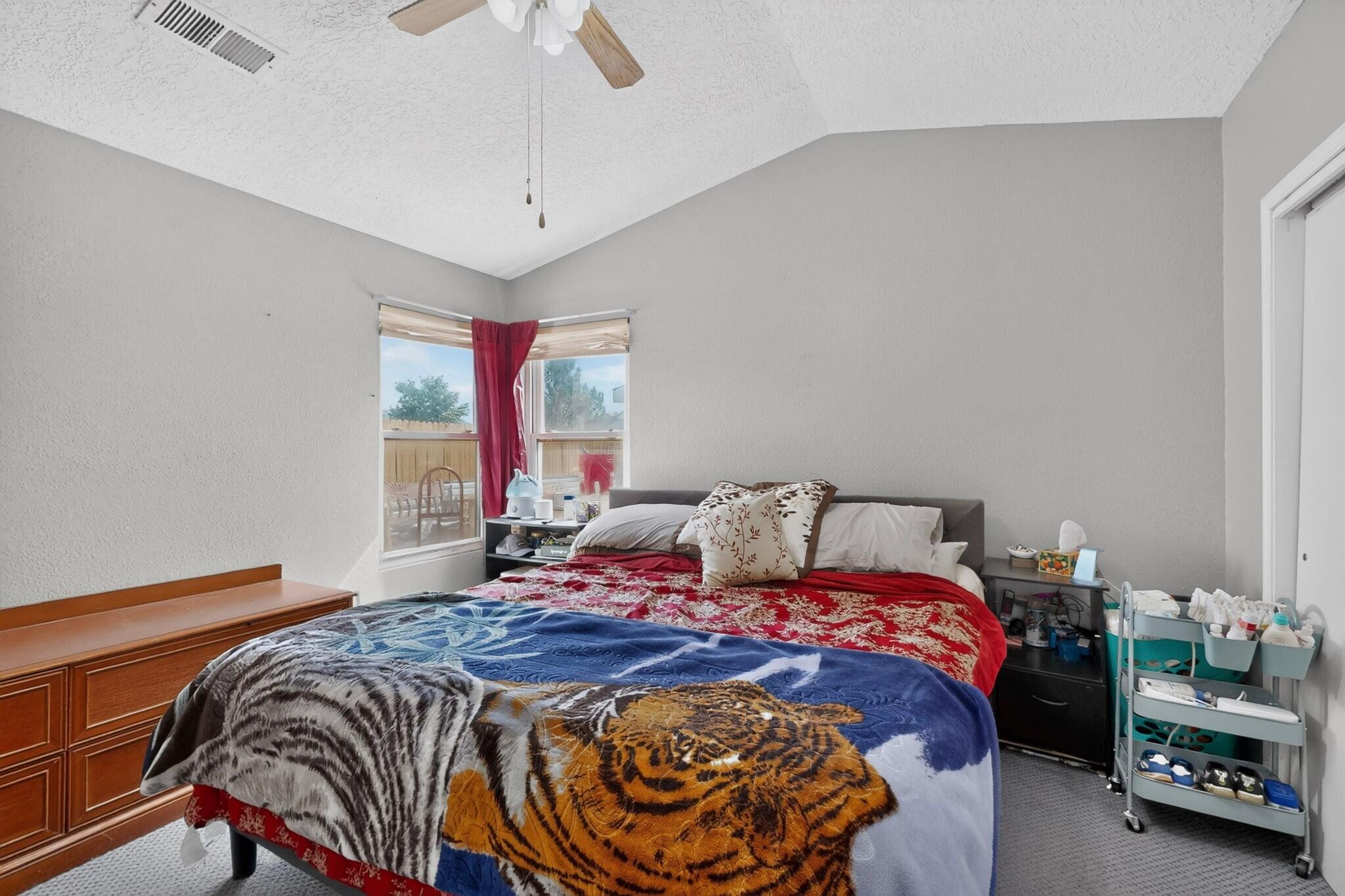 1142 Pandora Drive SW