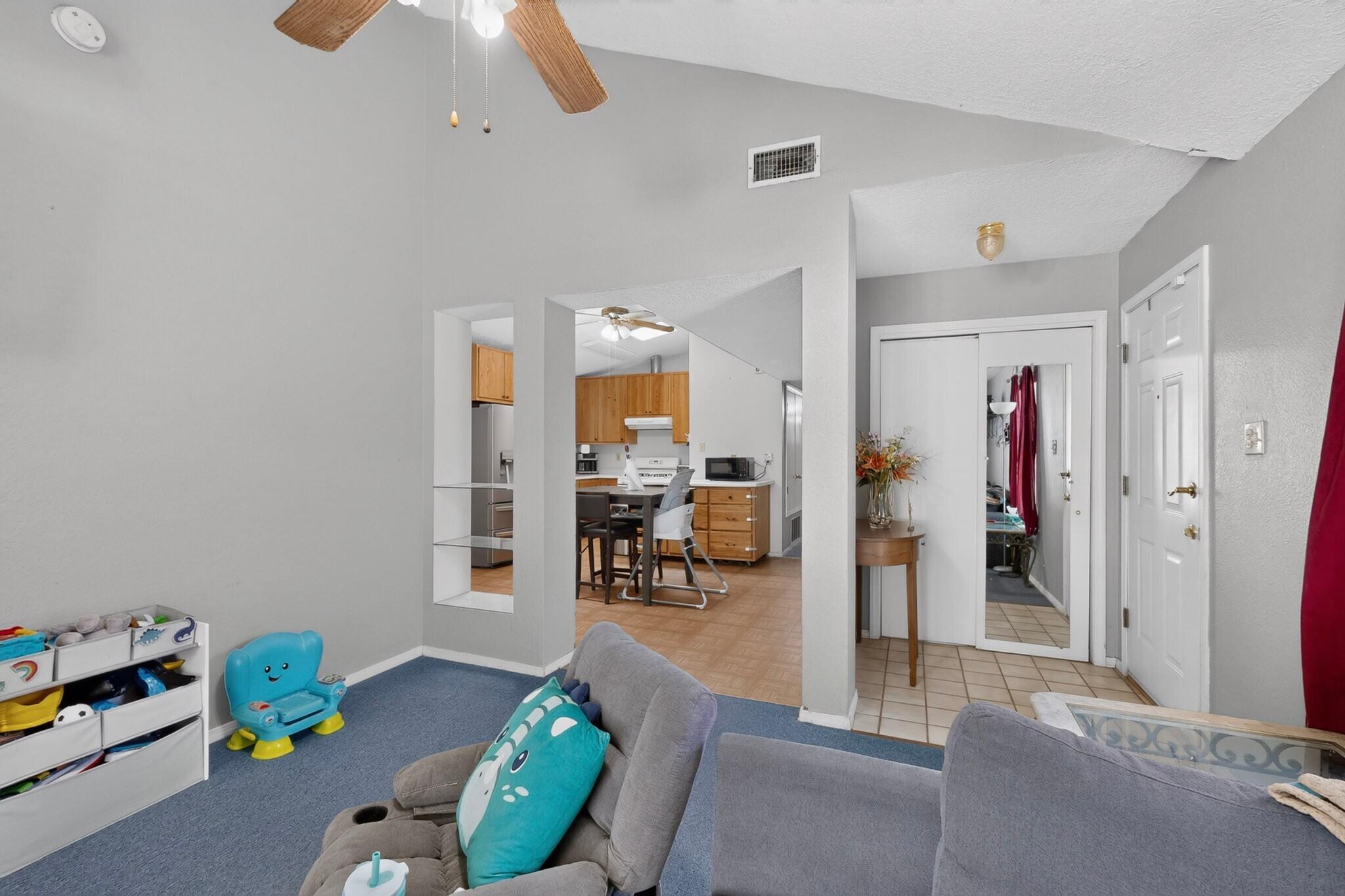 1142 Pandora Drive SW