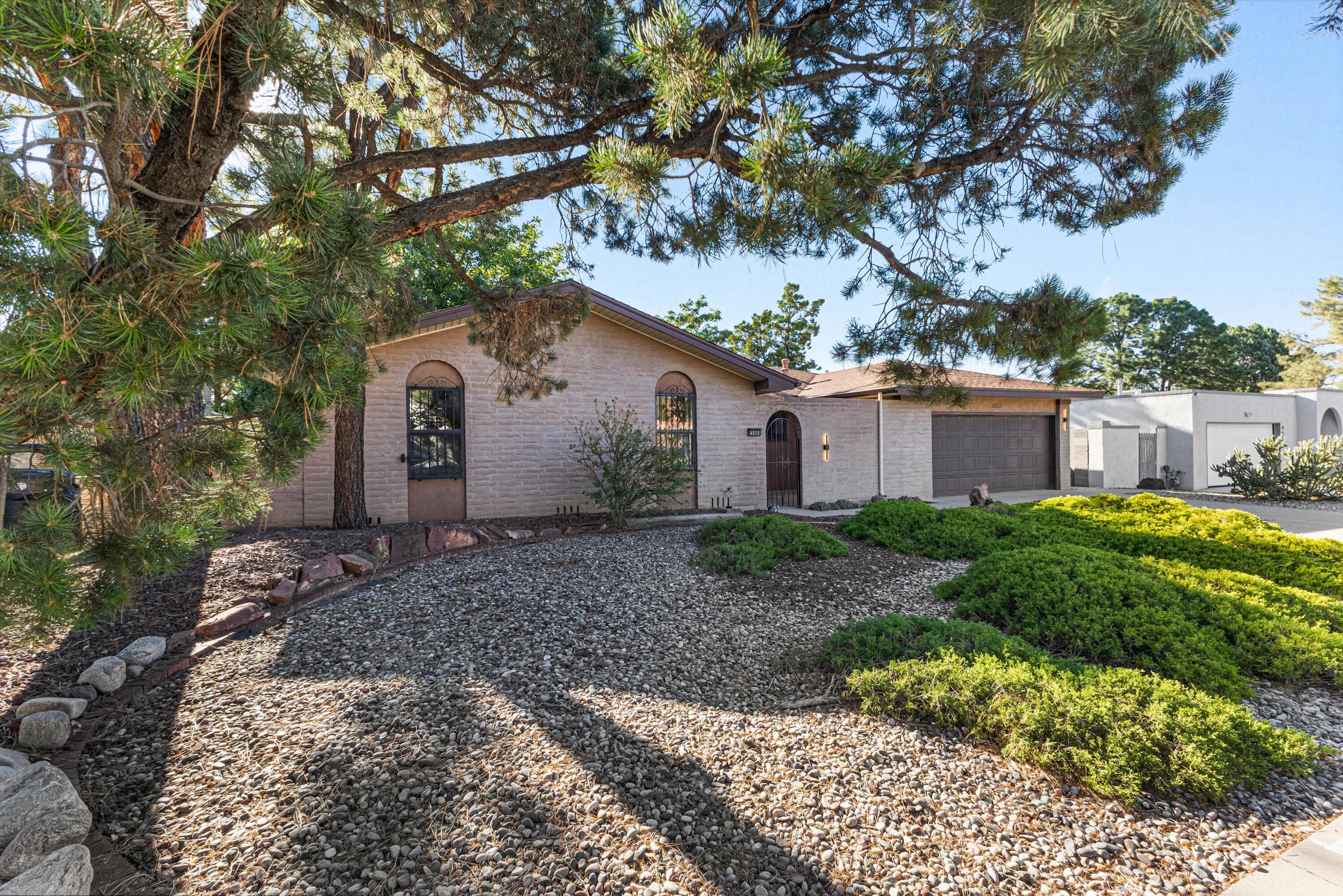 4513 Andrew Drive NE