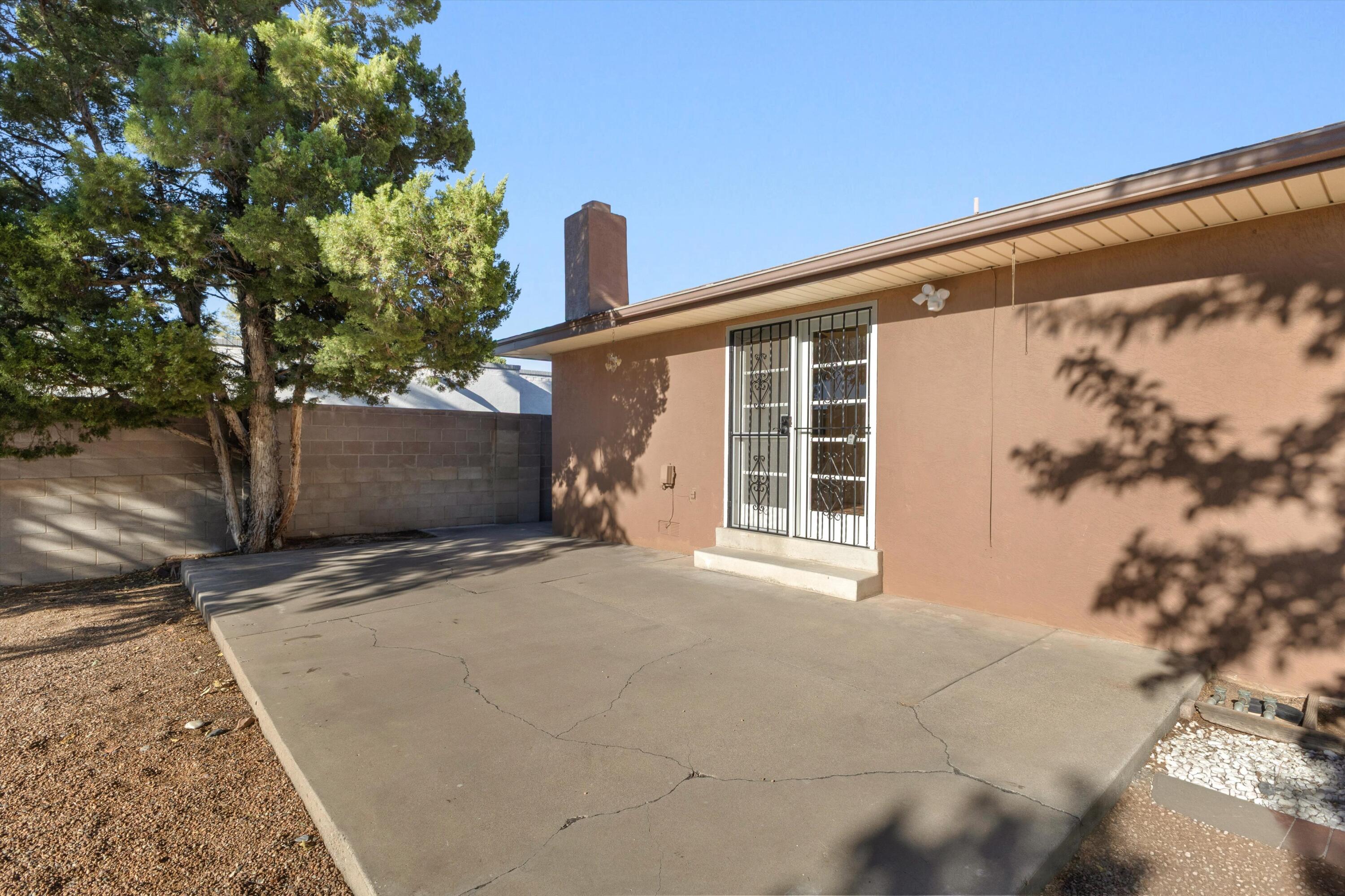 4513 Andrew Drive NE