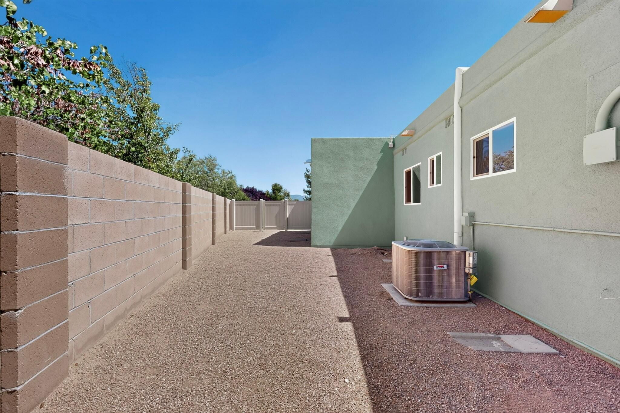 5812 Morgan Lane NW