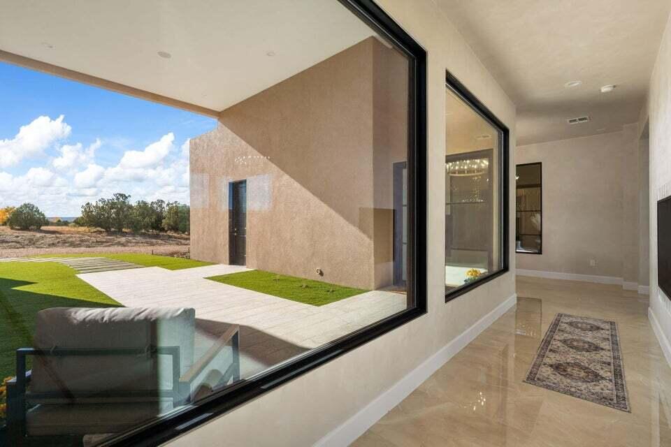 9 Tamarisk Trail