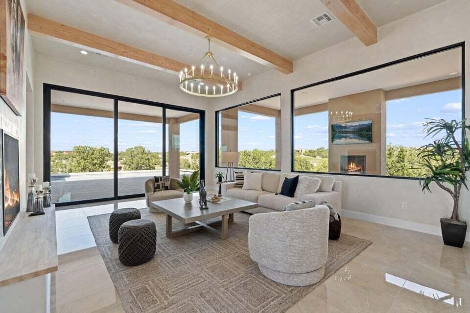 9 Tamarisk Trail