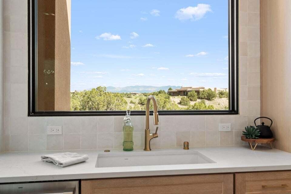 9 Tamarisk Trail