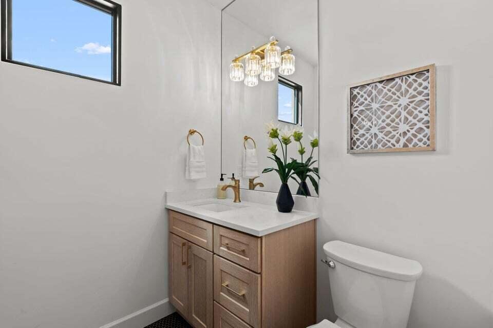9 Tamarisk Trail