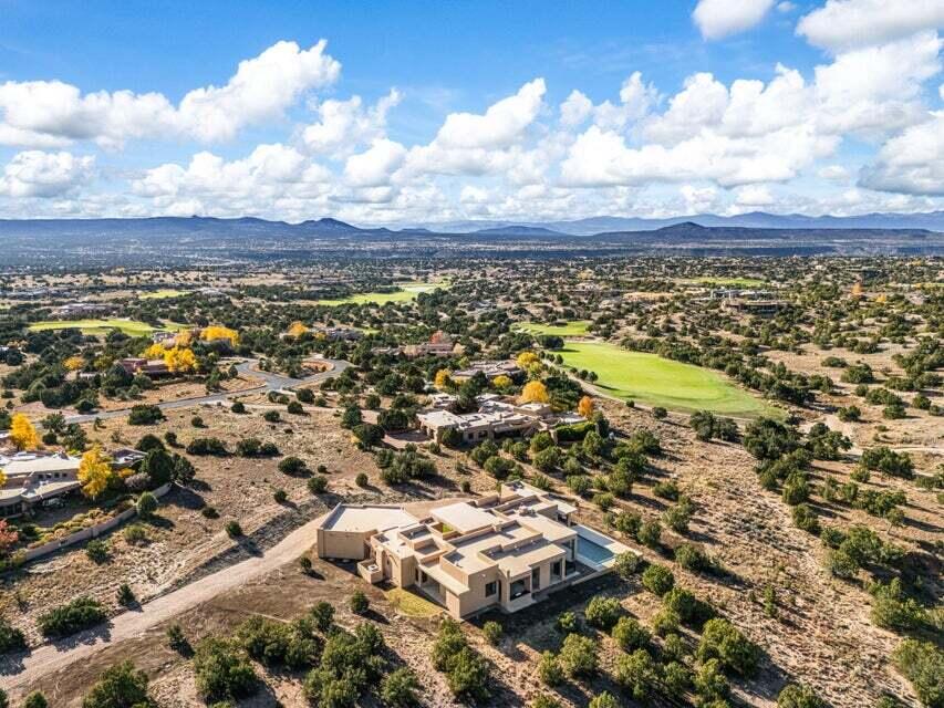 9 Tamarisk Trail