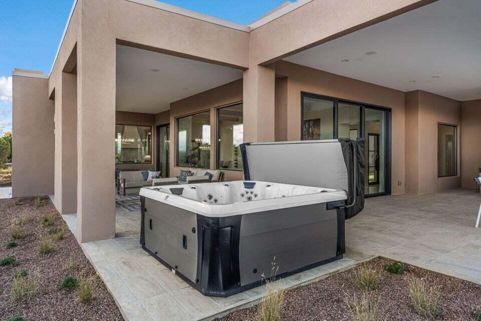 9 Tamarisk Trail