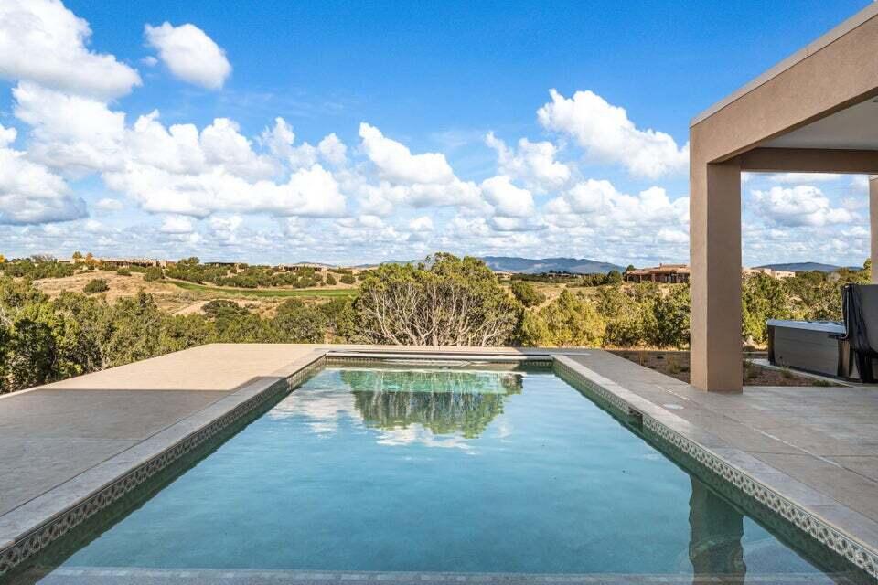 9 Tamarisk Trail