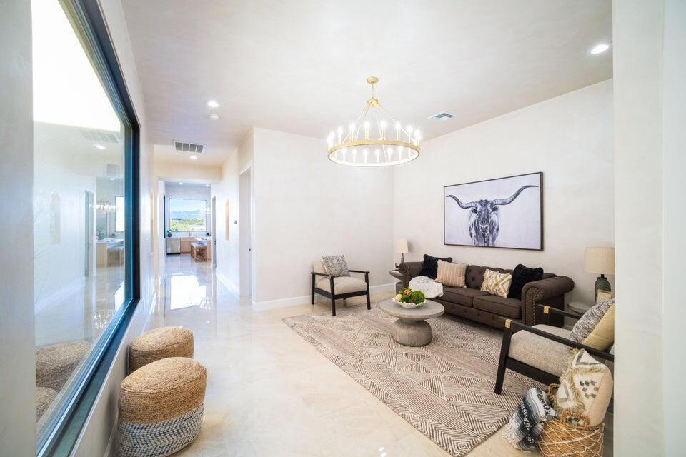 9 Tamarisk Trail