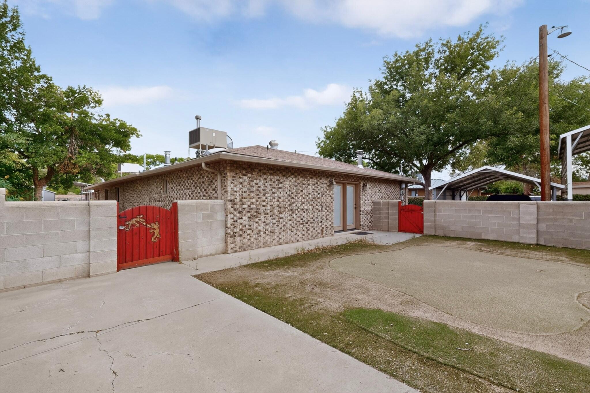 1502 La Vega Drive SW
